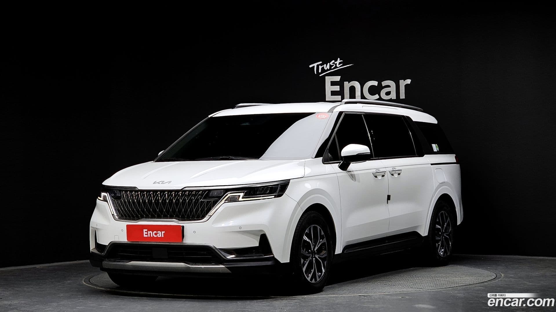 Main__Slider__Photo:Canival Kia 2021.11-0