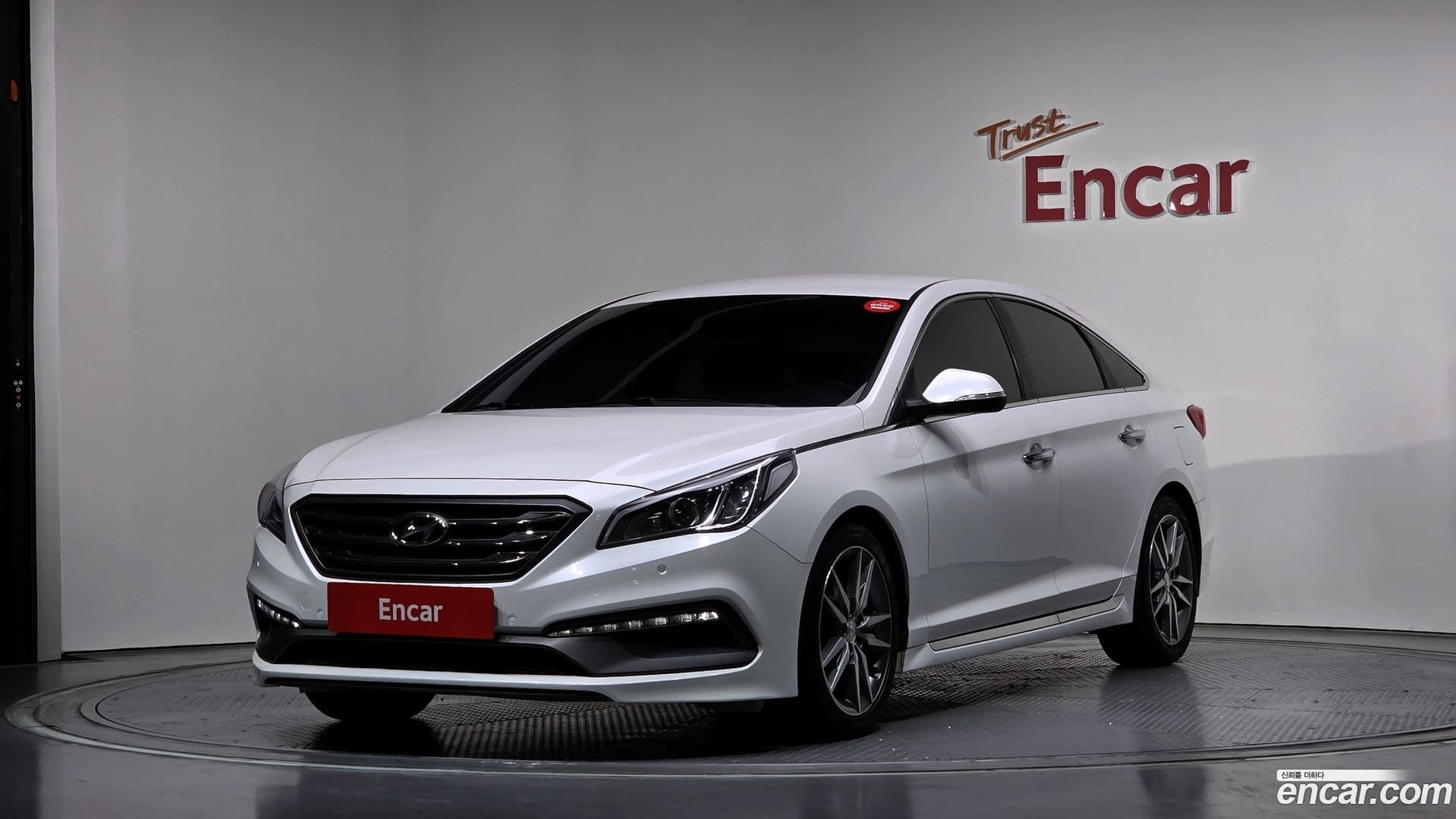 Main__Slider__Photo:Sonata Hyundai 2016.4-0