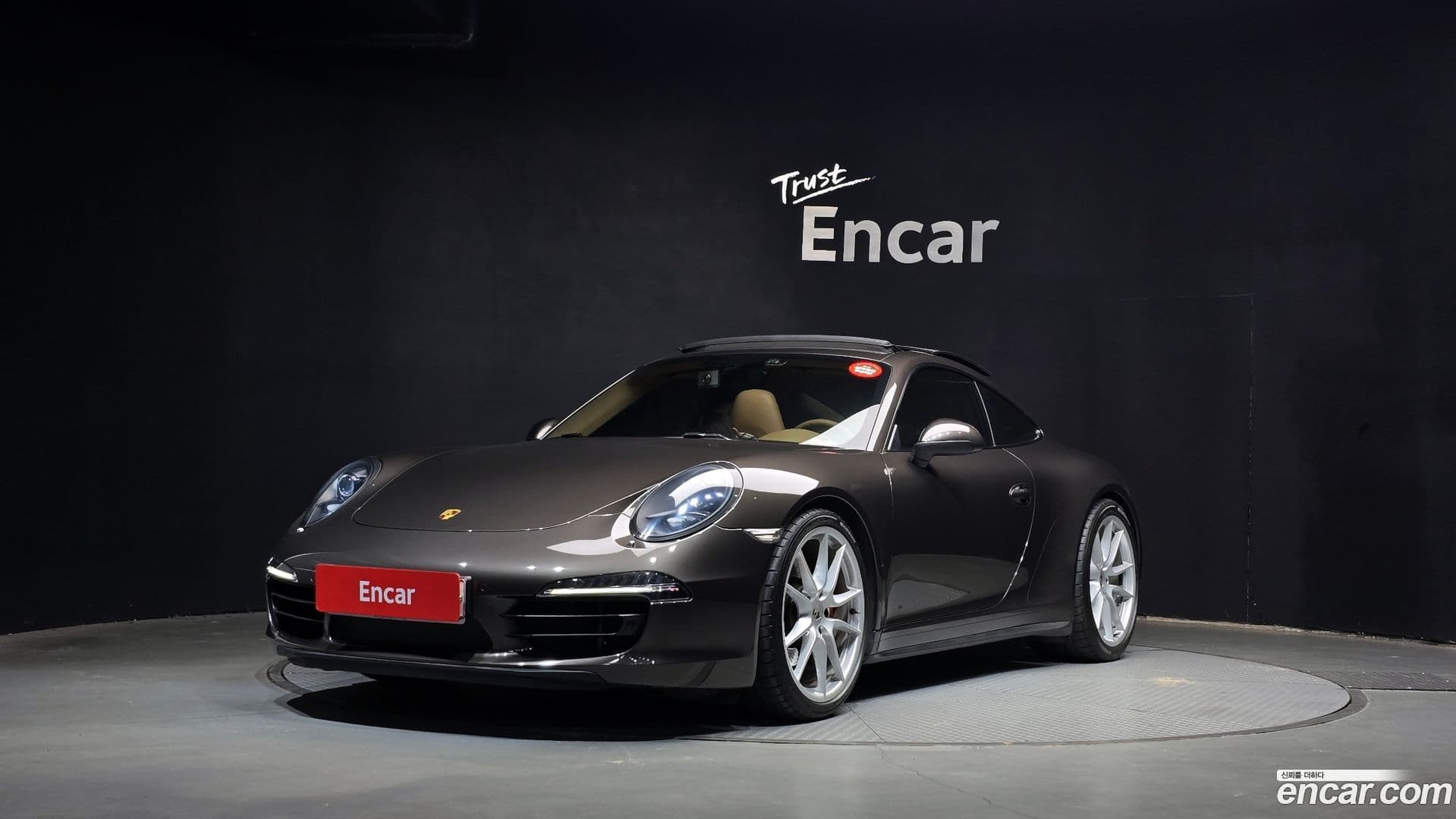 Main__Slider__Photo:911 Porsche 2013.11-0