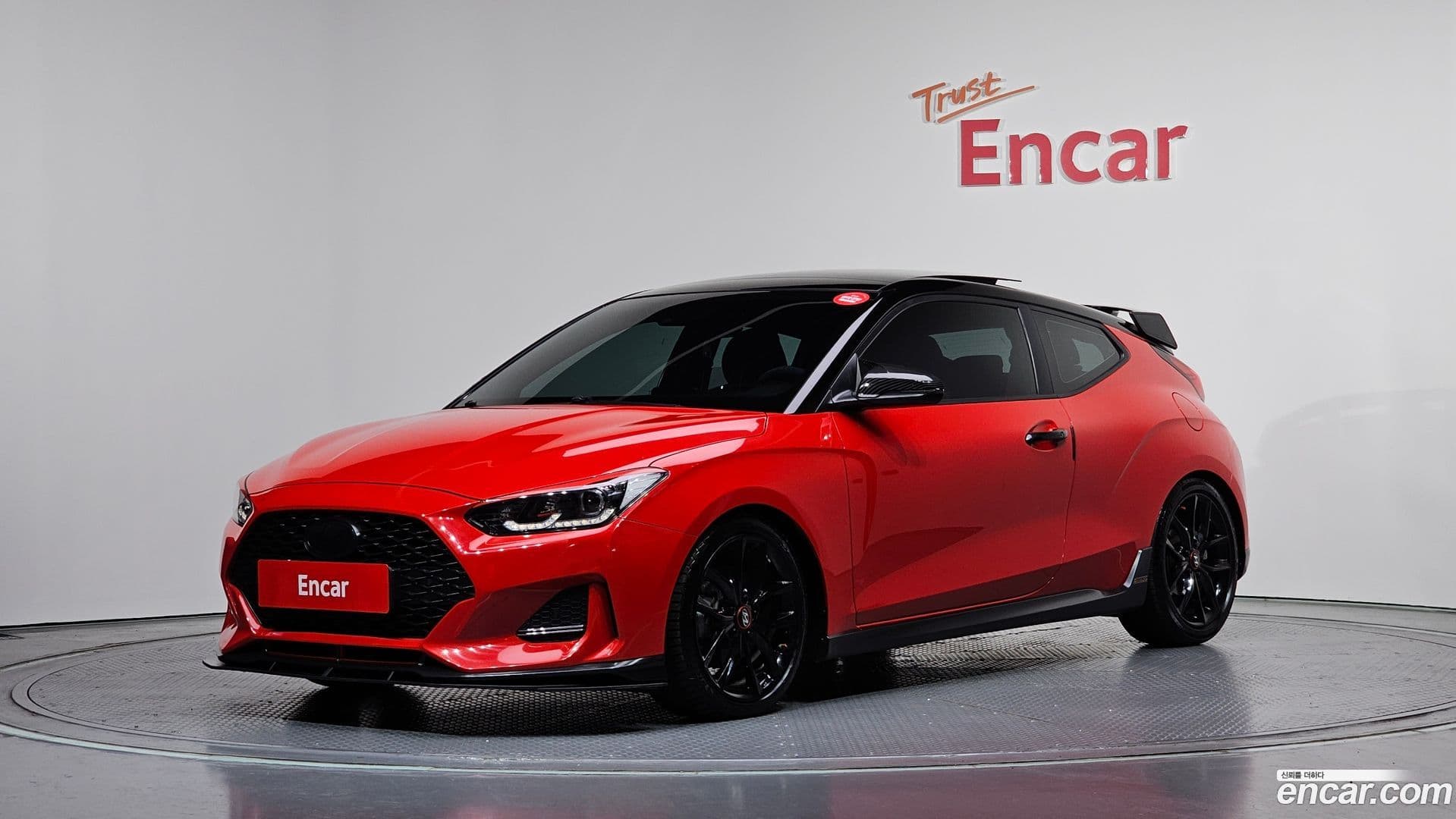 Main__Slider__Photo:Veloster Hyundai 2019.11-0