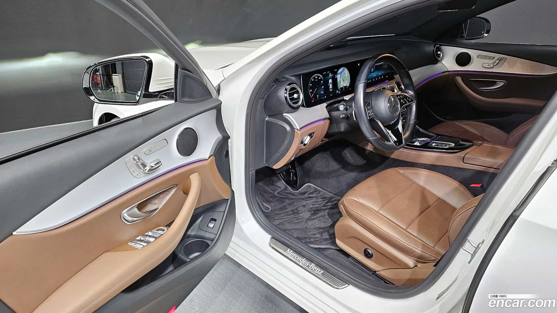 E-Class Mercedes-Benz 2020.11-INNER-010