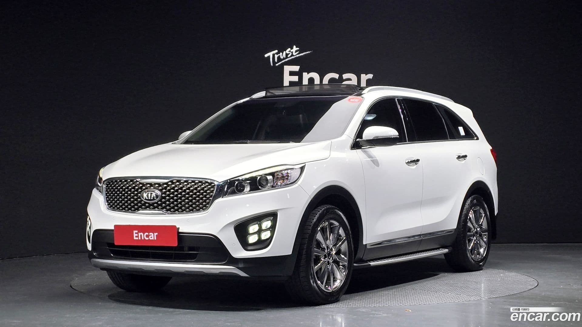 Main__Slider__Photo:Sorento Kia 2016.1-0