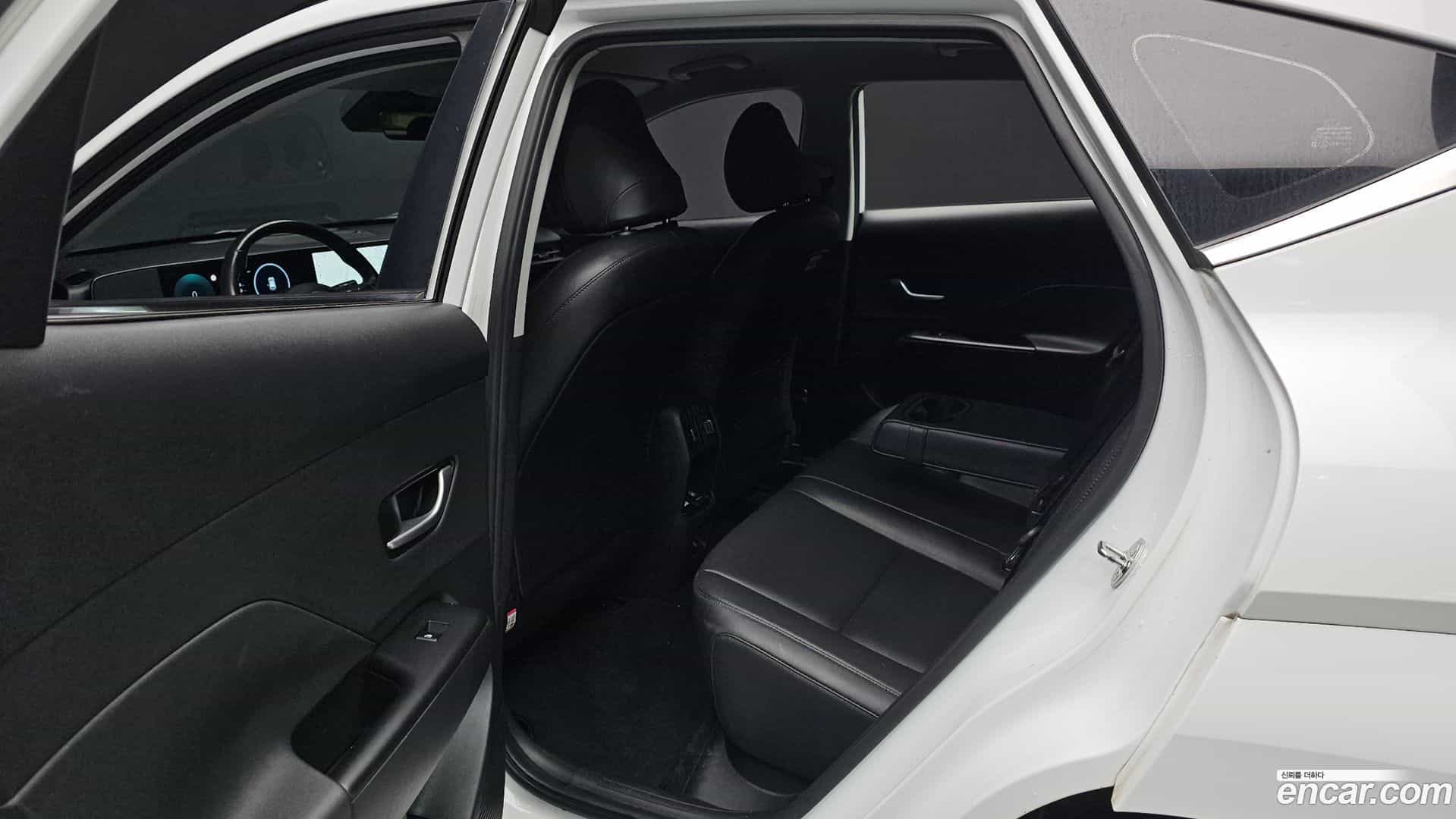 Kona Hyundai 2023.10-OPTION-016