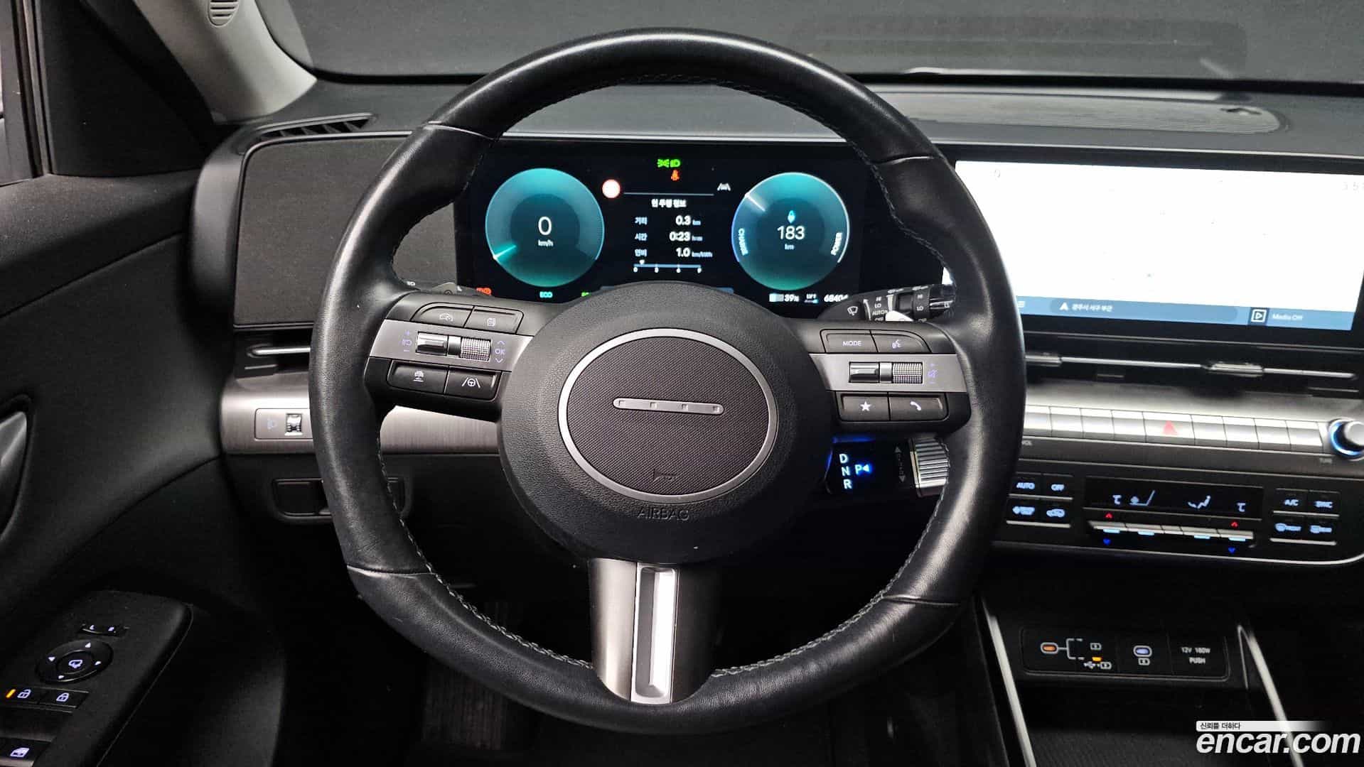Kona Hyundai 2023.10-OPTION-018