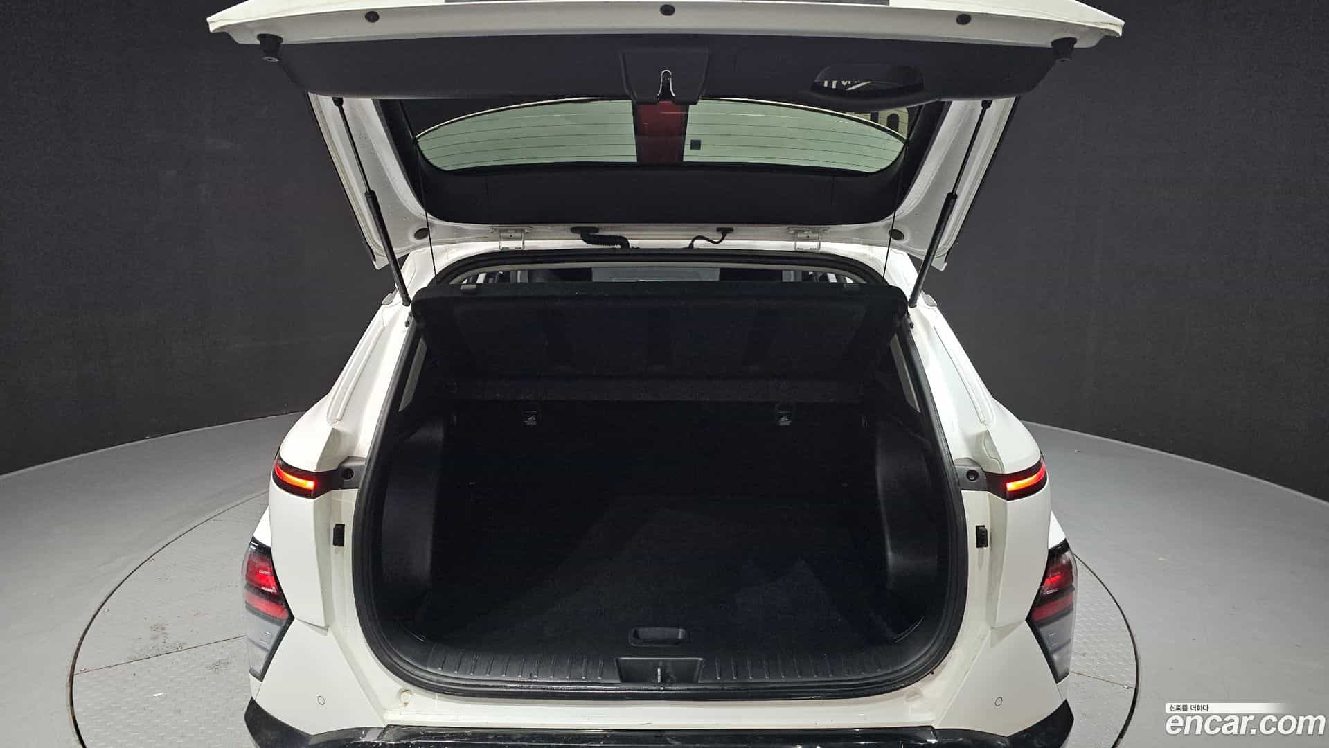 Kona Hyundai 2023.10-OPTION-024