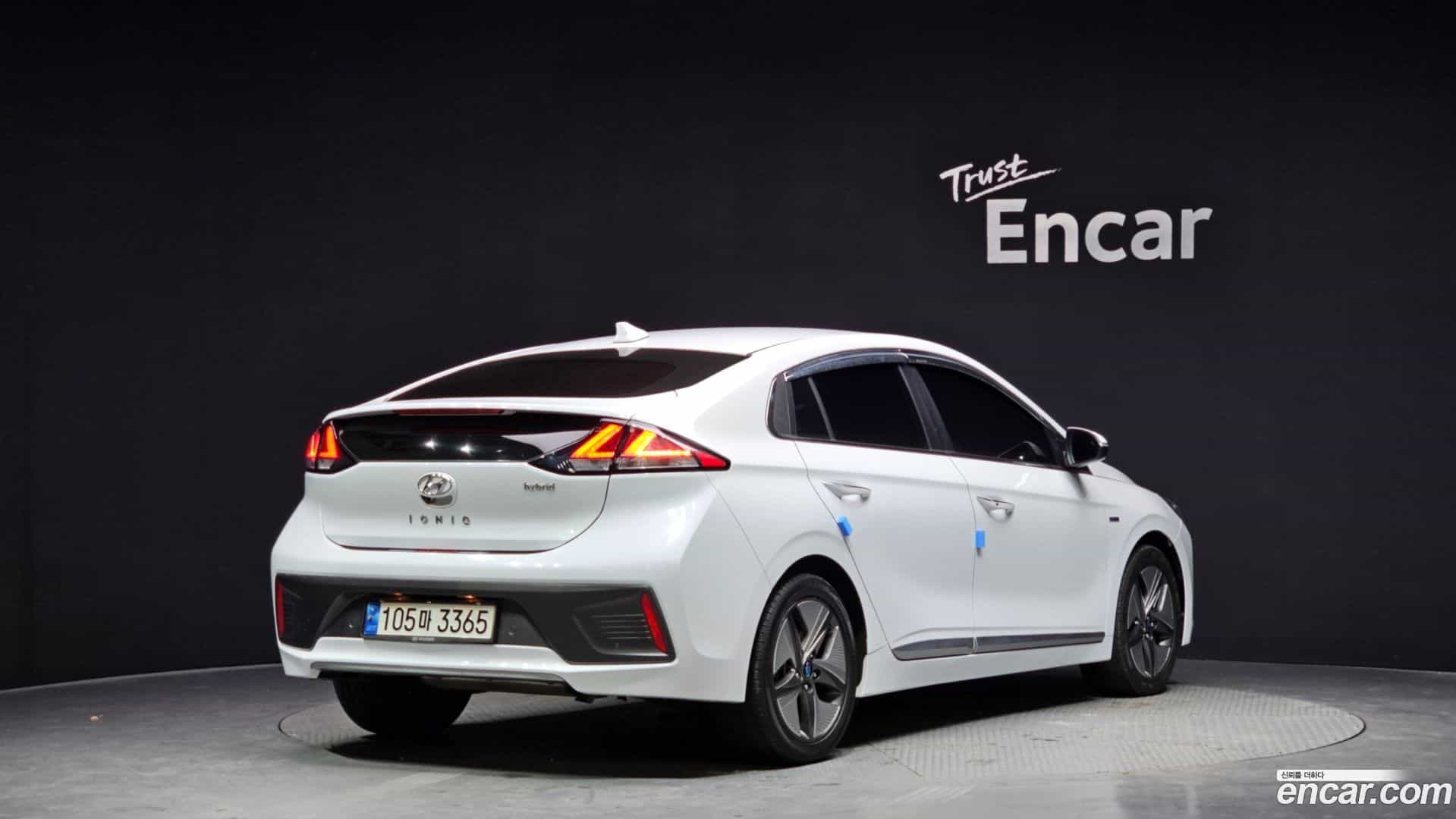 Ioniq Hyundai 2020.11-OUTER-002