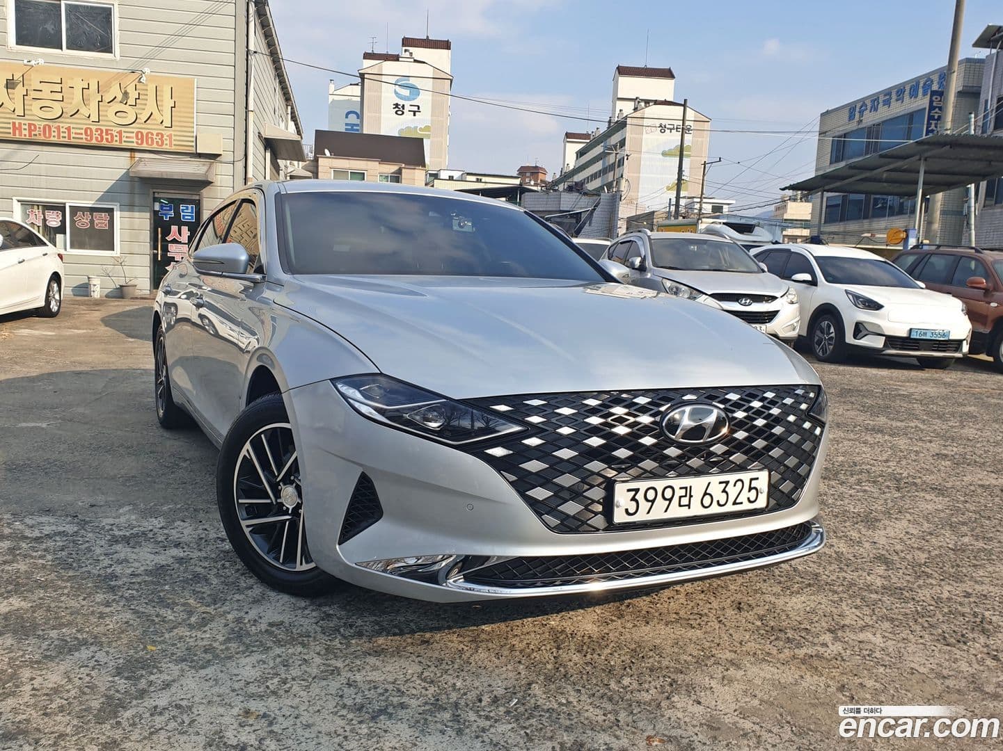 Main__Slider__Photo:Grandeur Hyundai 2022.3-0