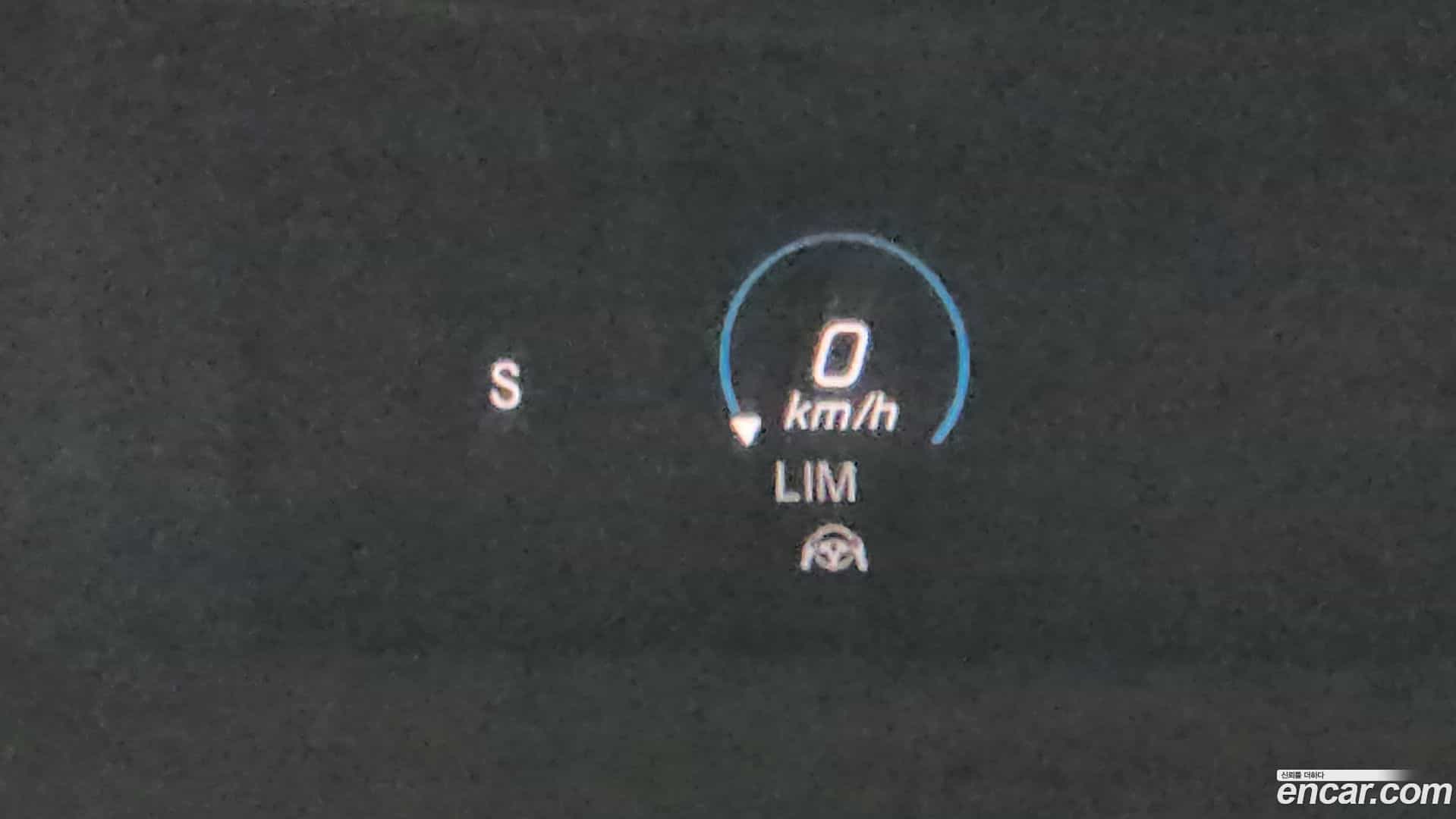 E-Class Mercedes-Benz 2023.9-OPTION-022
