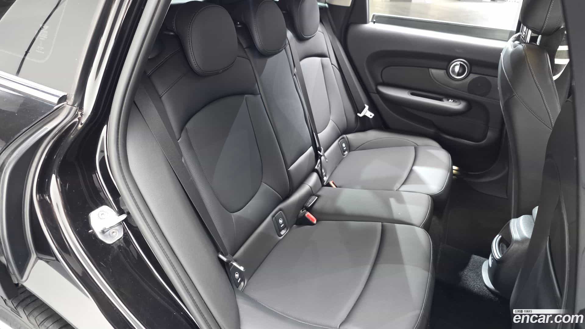 Clubman Mini 2019.8-OPTION-016