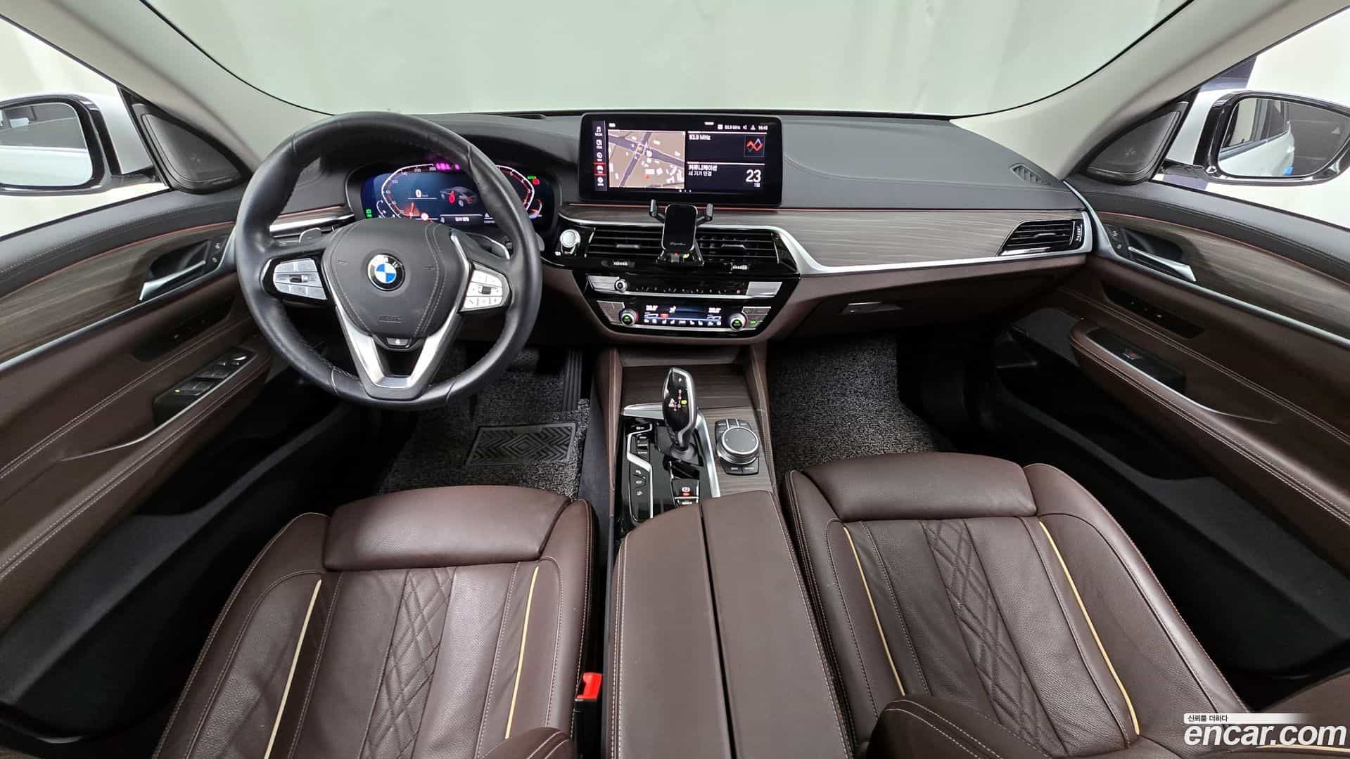 Gran Turismo BMW 2021.8-INNER-007