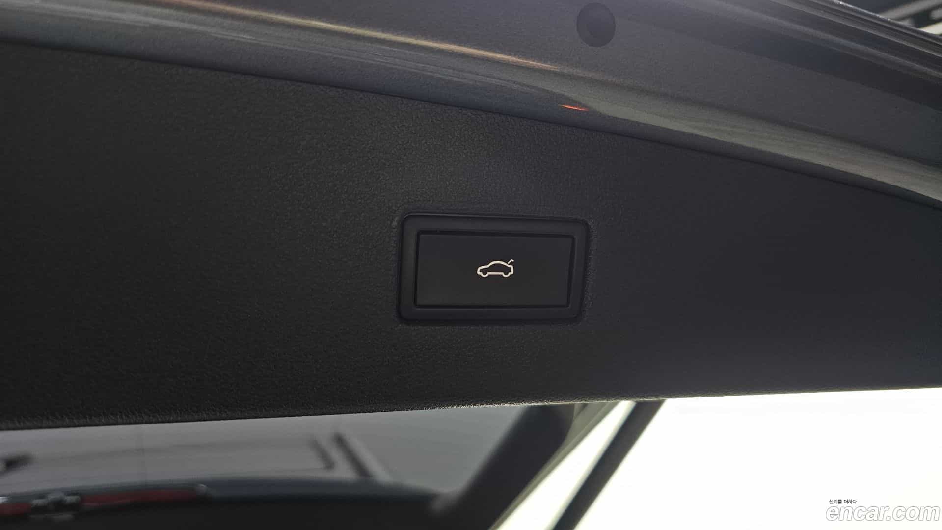 Tiguan Volkswagen 2023.7-OPTION-024