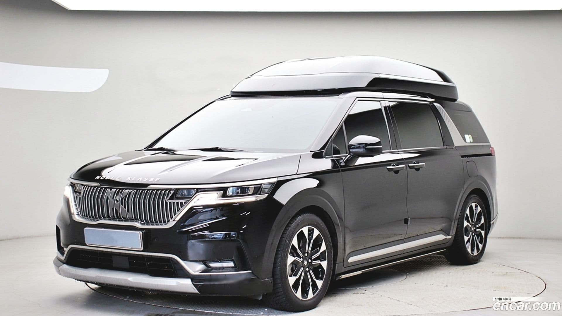 Main__Slider__Photo:Canival Kia 2022.0-0
