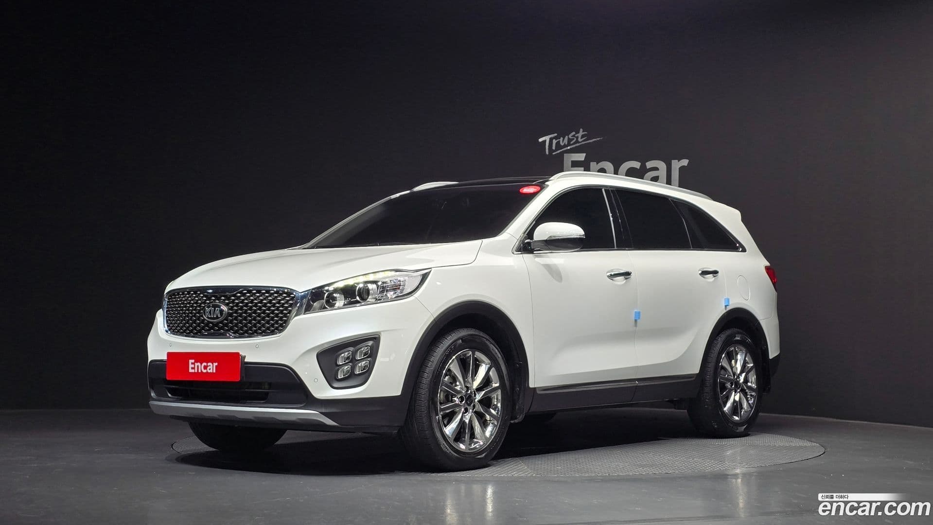 Main__Slider__Photo:Sorento Kia 2016.6-0