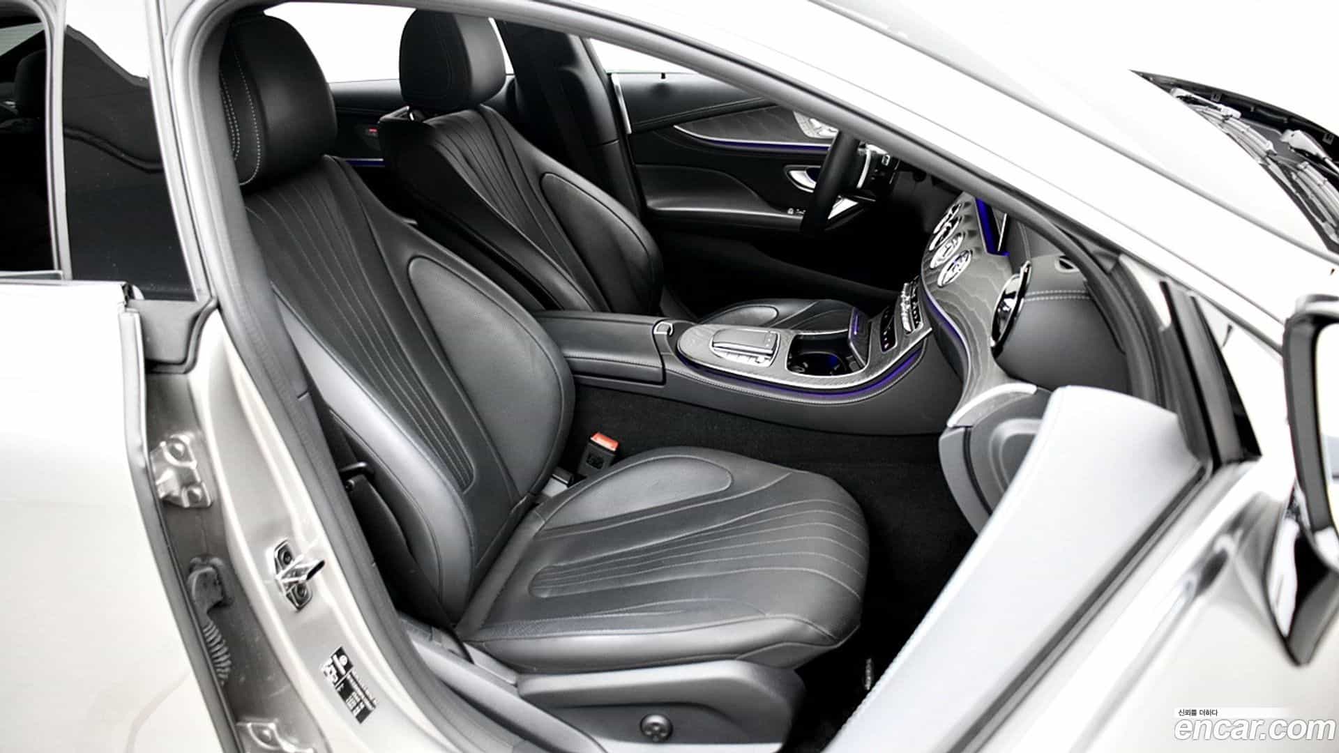 CLS-Class Mercedes-Benz 2022.10-OPTION-015