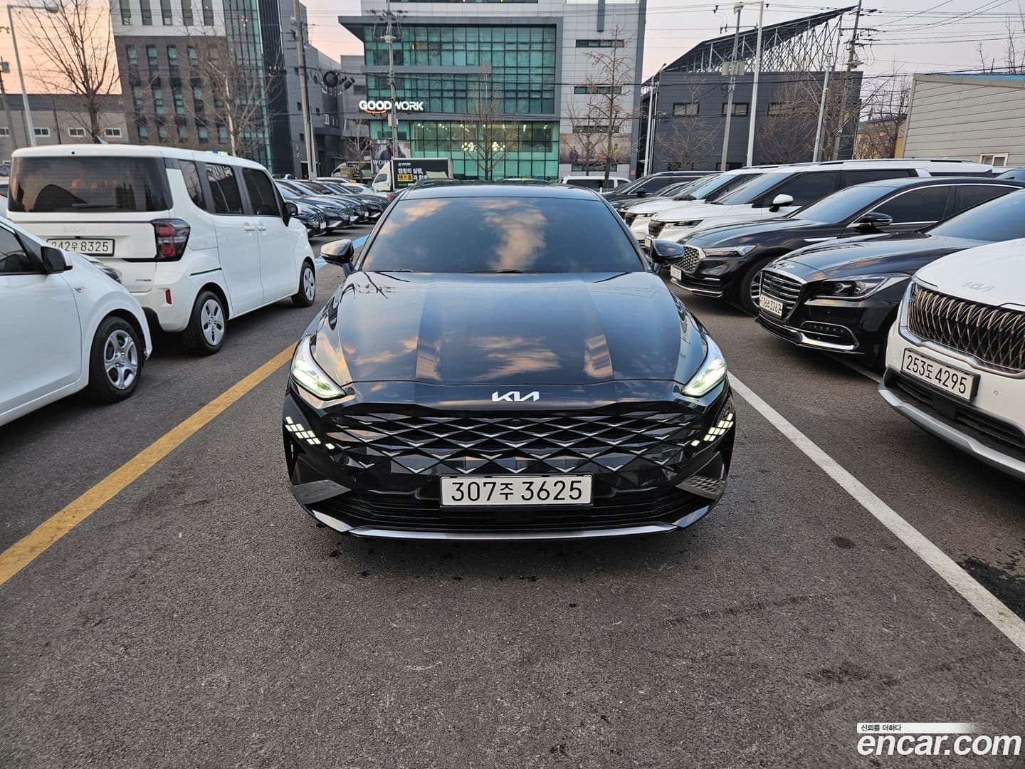 Main__Slider__Photo:K8 Kia 2021.8-0