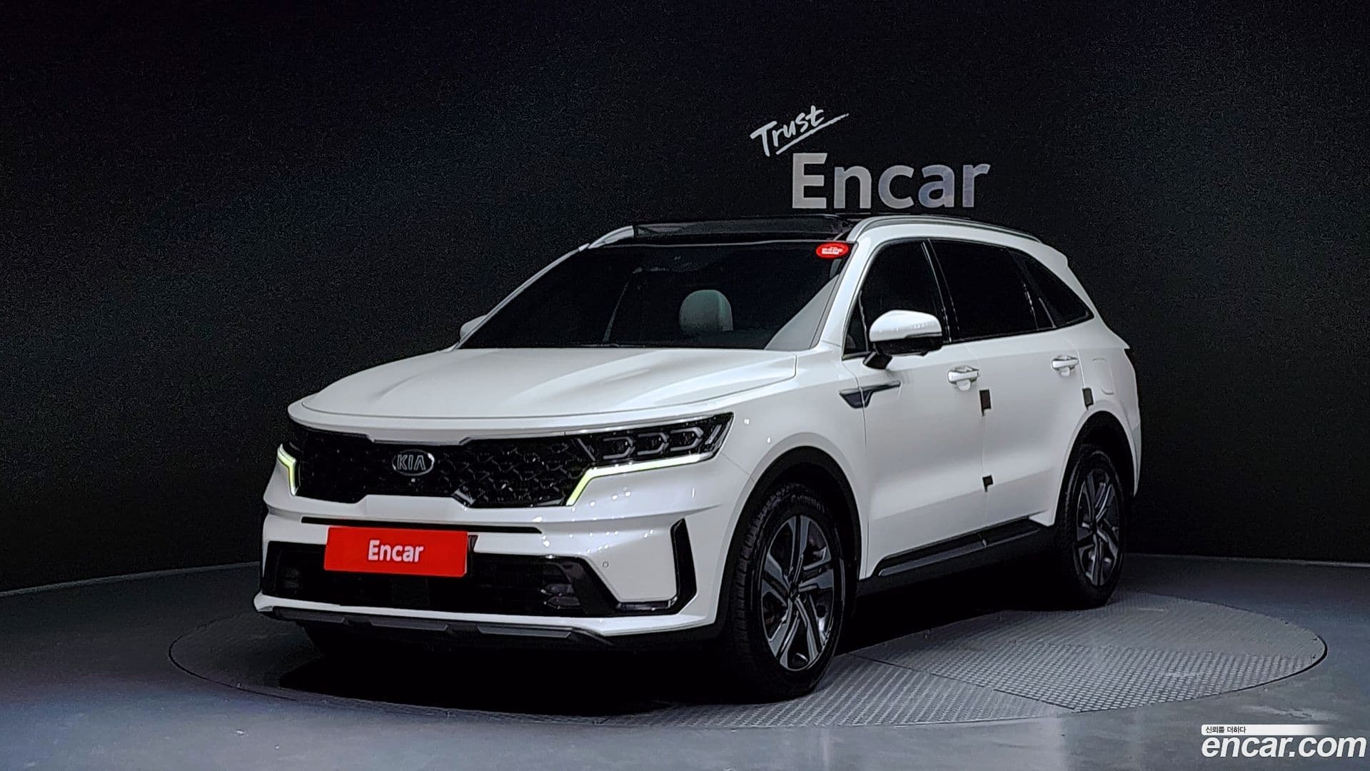 Main__Slider__Photo:Sorento Kia 2021.0-0