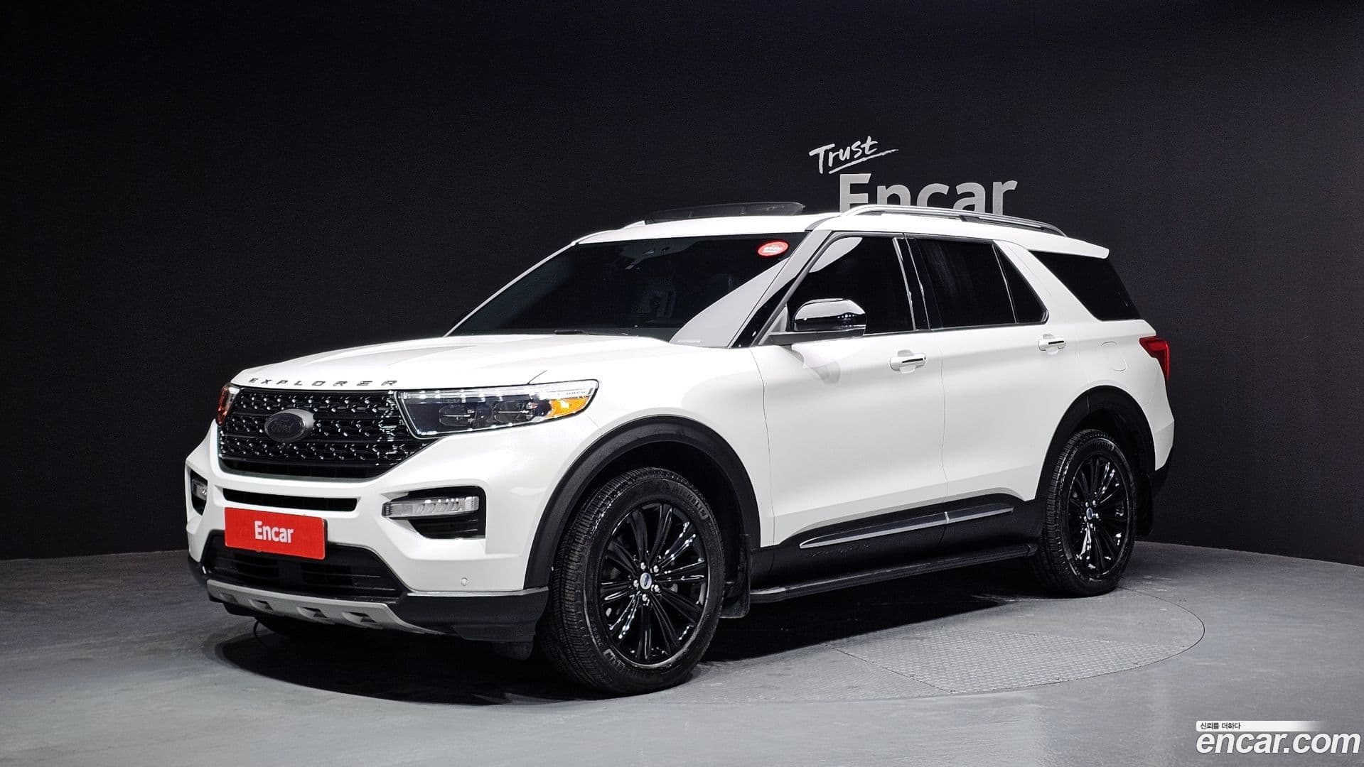 Main__Slider__Photo:Explorer Ford 2022.11-0