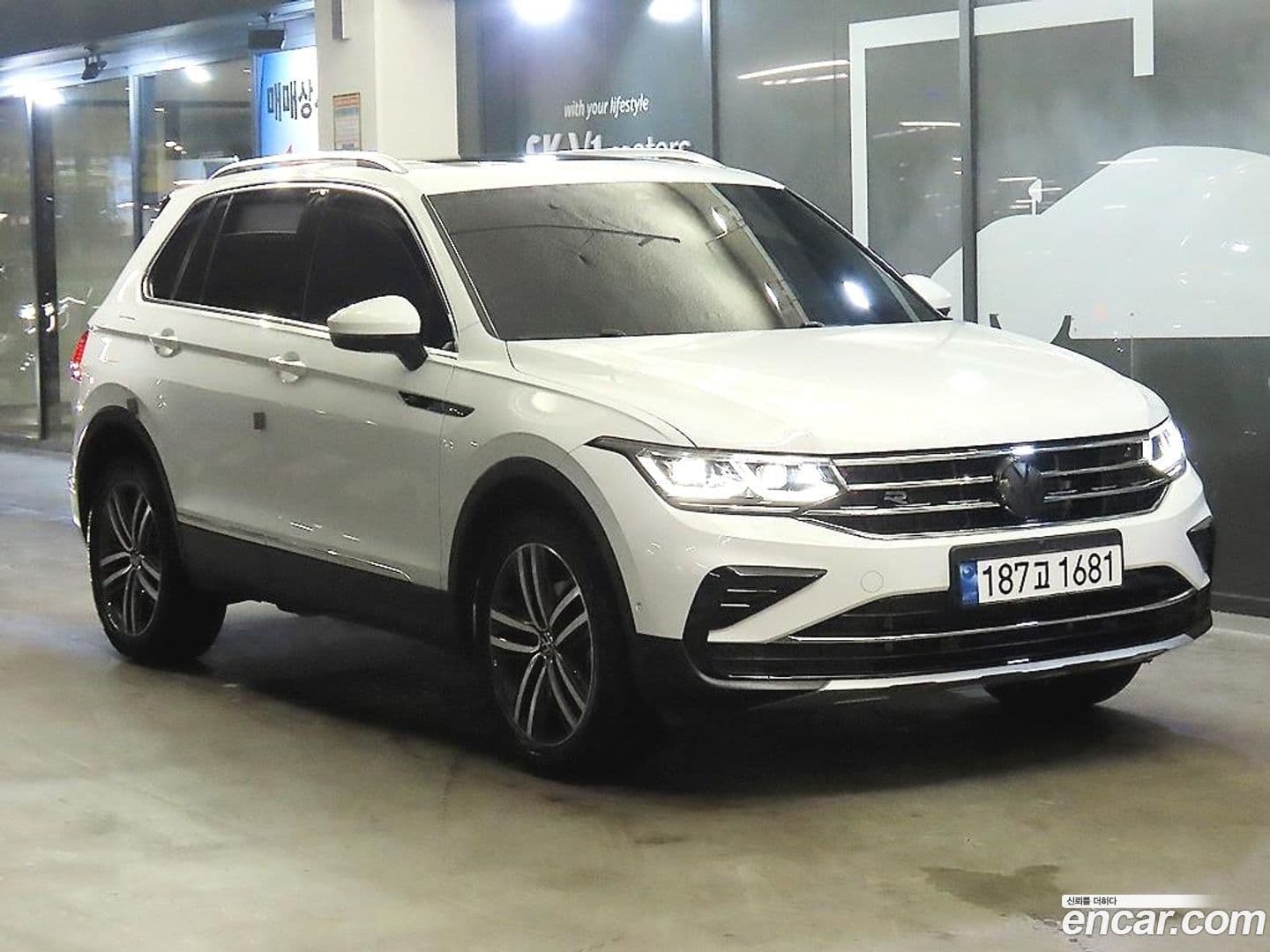 Main__Slider__Photo:Tiguan Volkswagen 2023.4-0