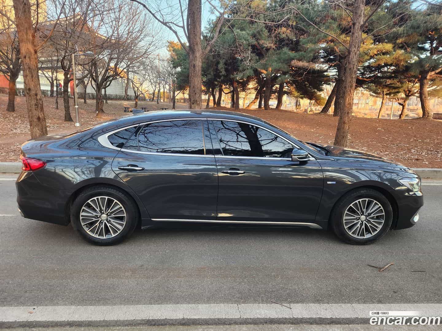 Grandeur Hyundai 2017.5-INNER-007