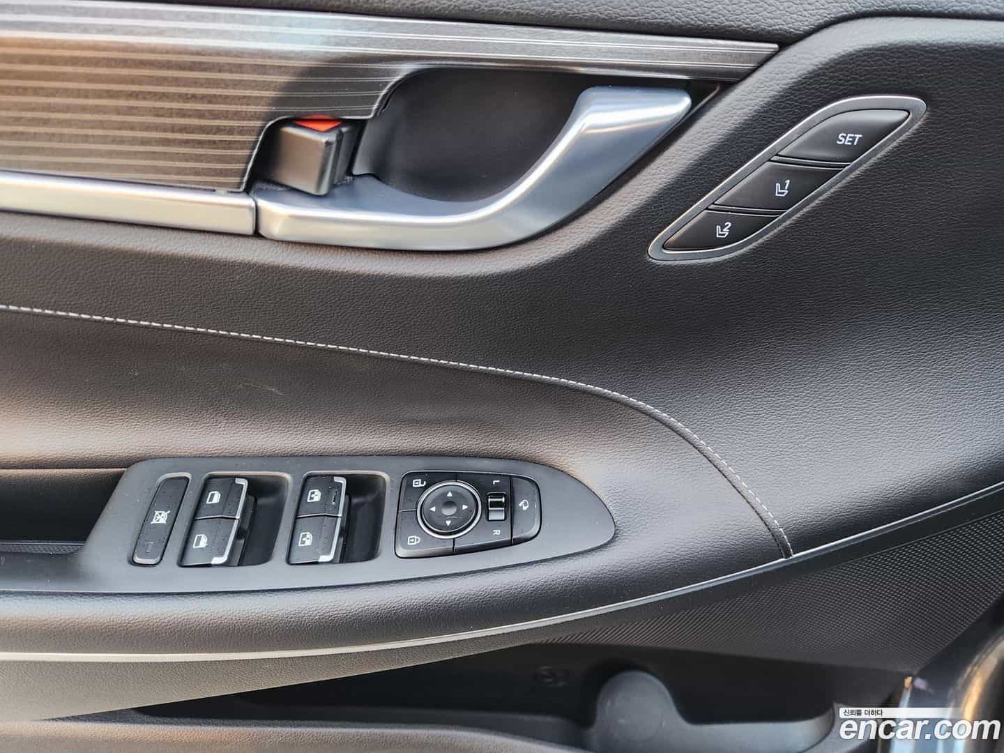 Grandeur Hyundai 2017.5-OPTION-016