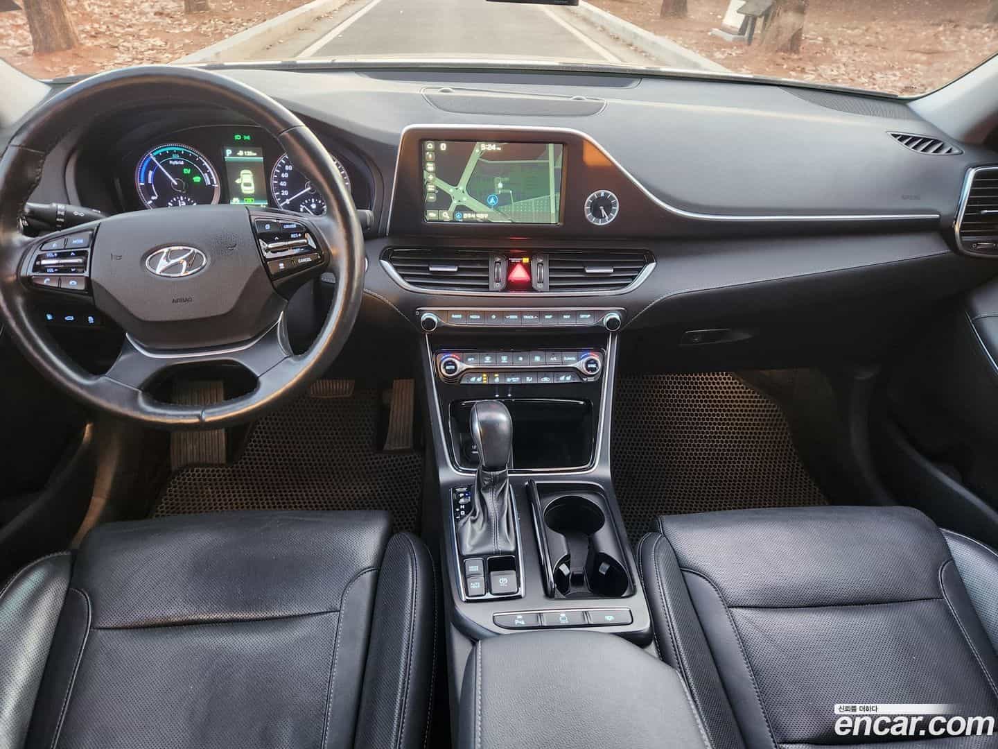 Grandeur Hyundai 2017.5-OPTION-017