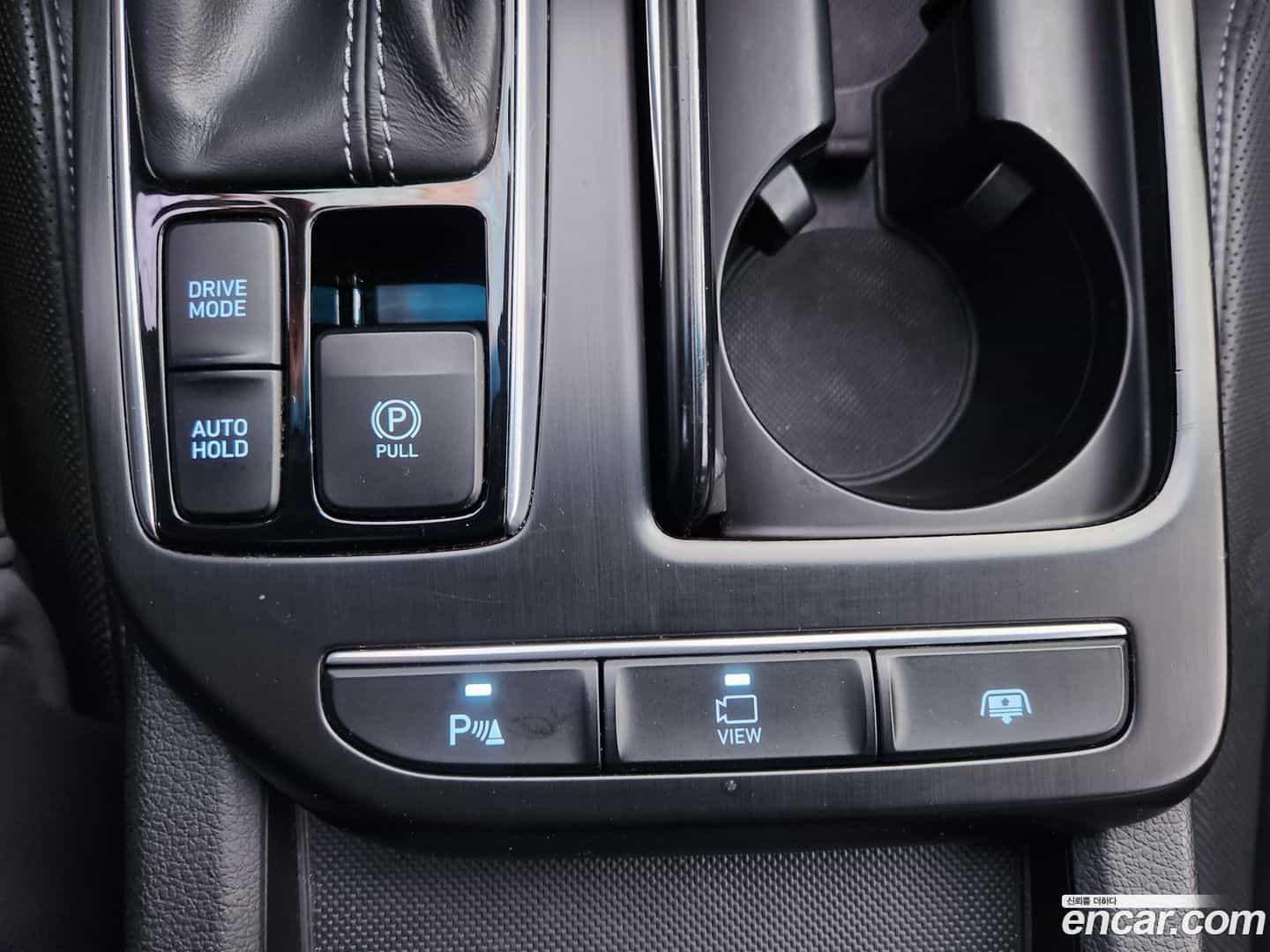 Grandeur Hyundai 2017.5-OPTION-023
