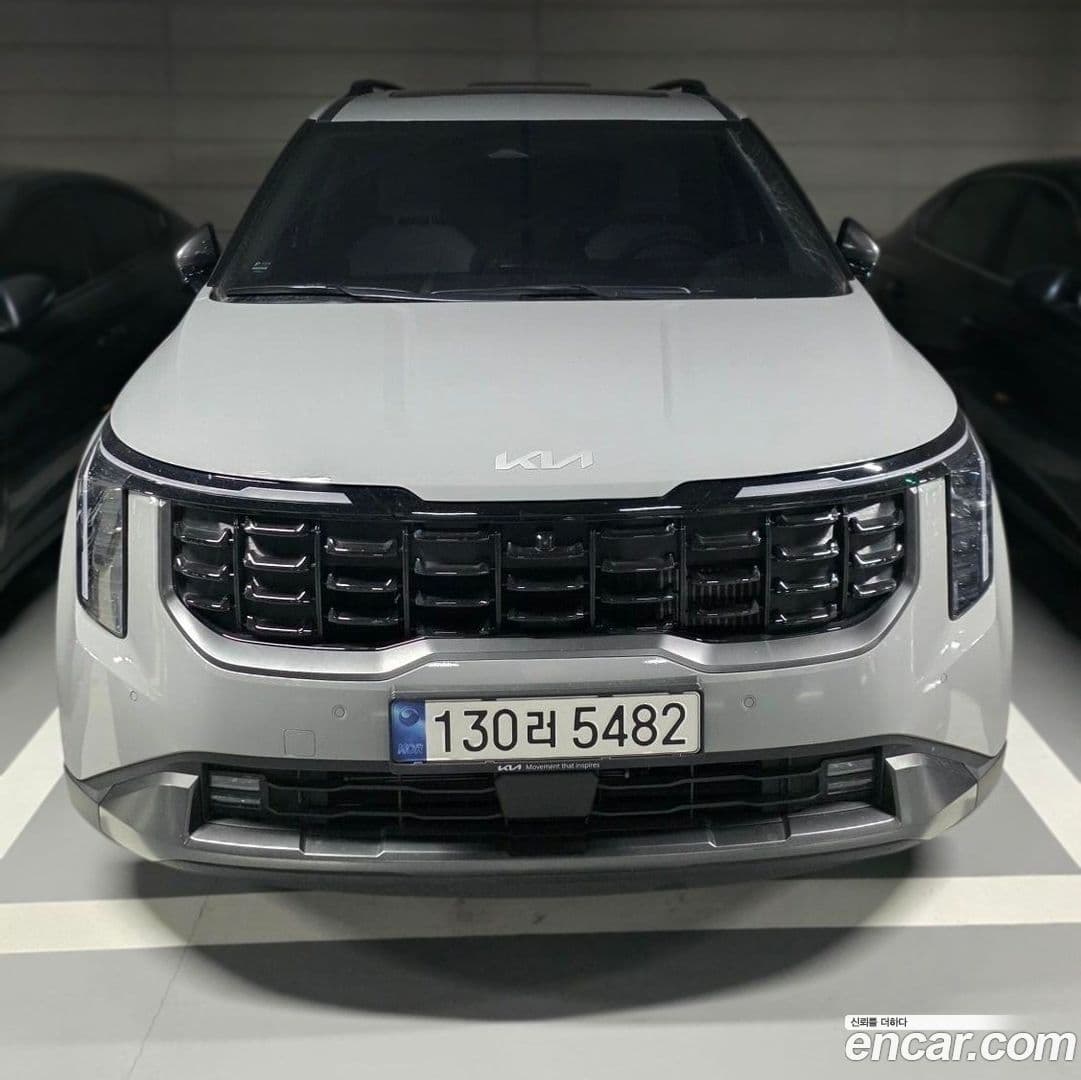 Main__Slider__Photo:Canival Kia 2024.0-0