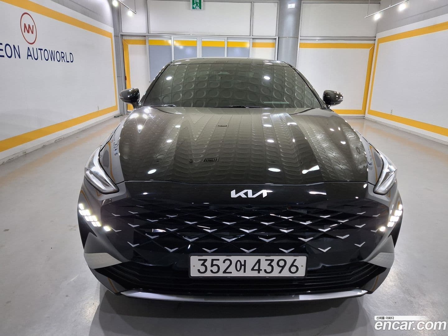 Main__Slider__Photo:K8 Kia 2023.4-0