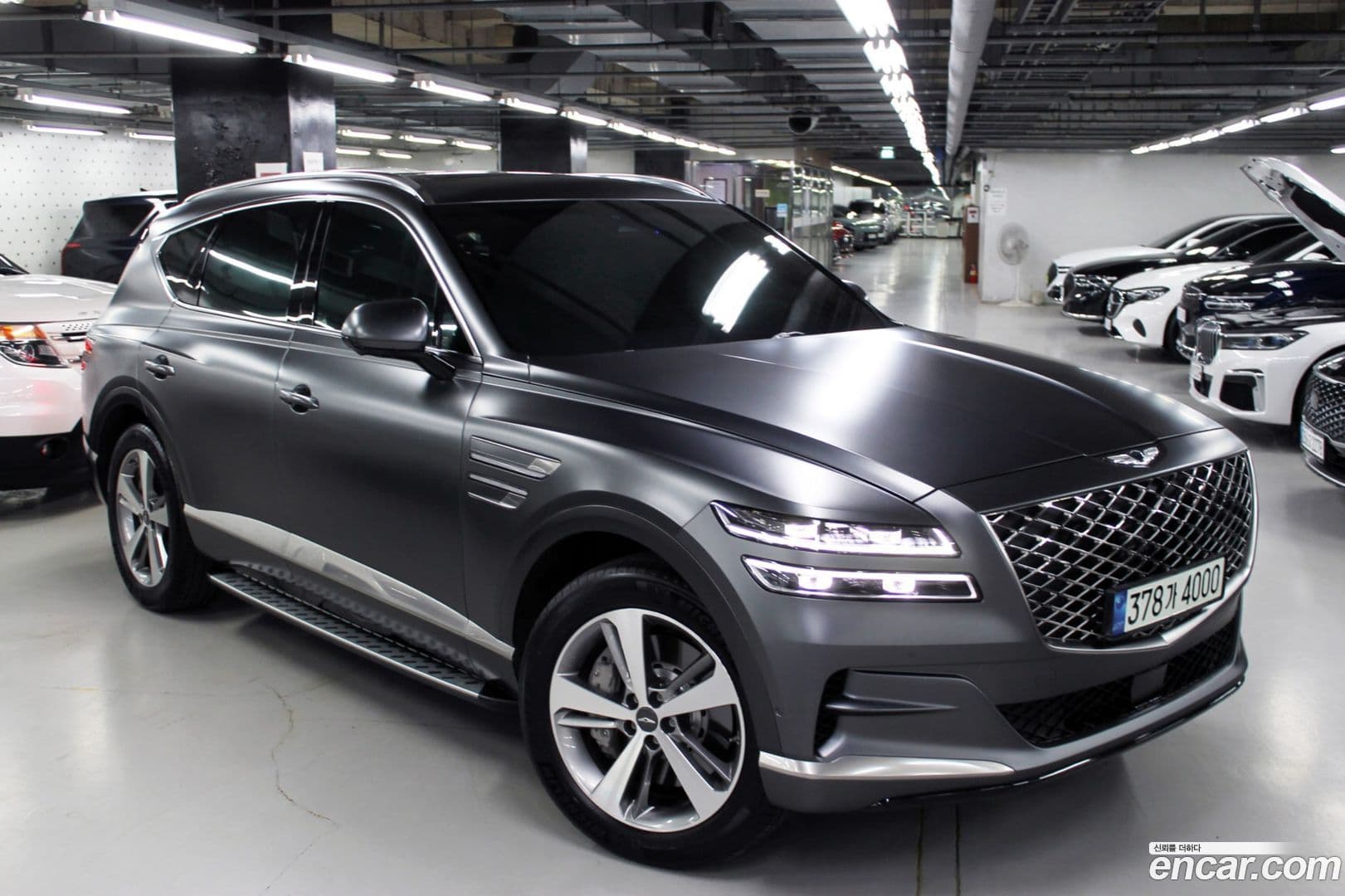 Main__Slider__Photo:GV80 Genesis 2020.5-0