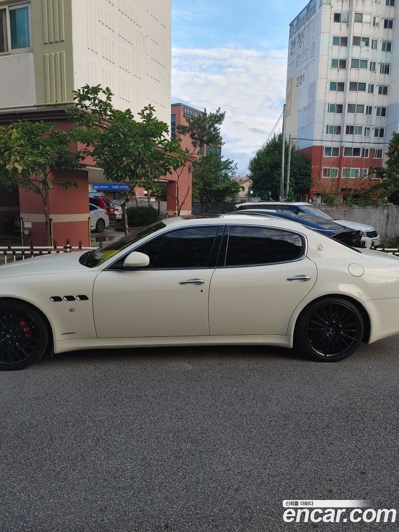 Main__Slider__Photo:Quattroporte Maserati 2012.7-0