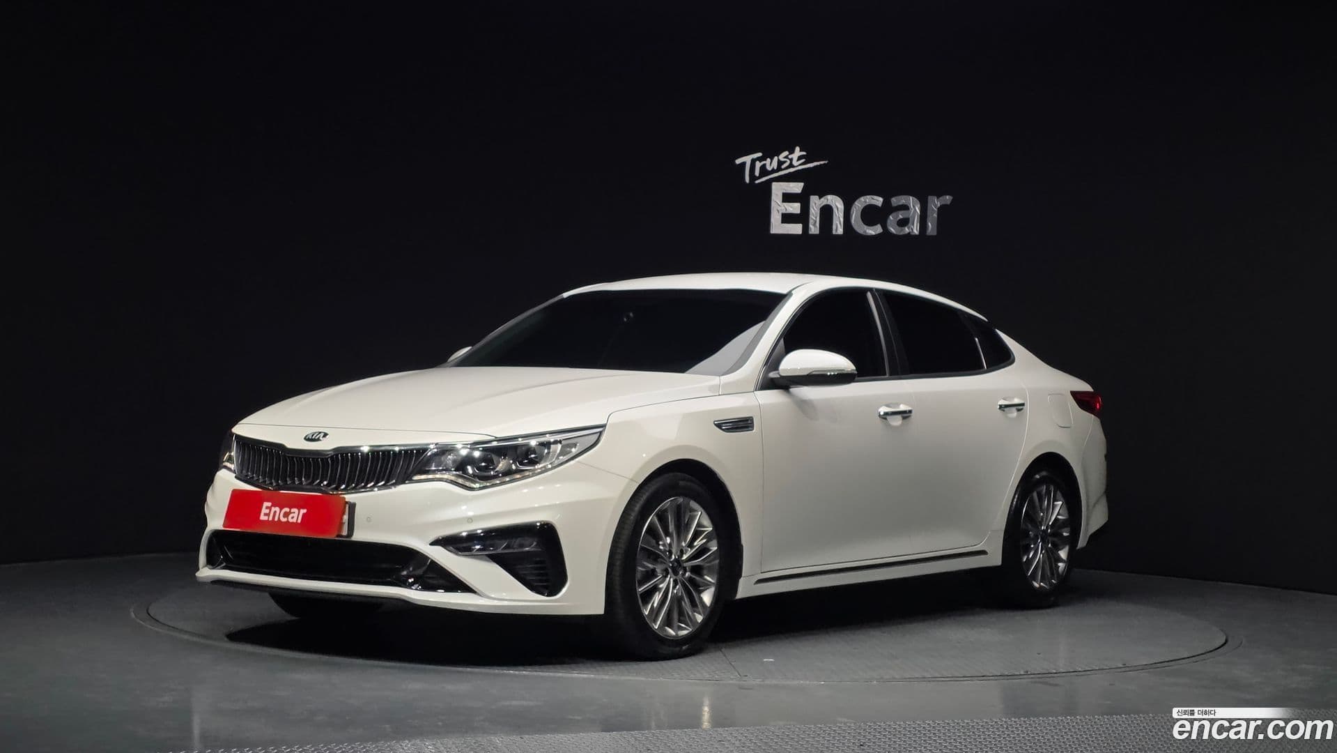 Main__Slider__Photo:K5 Kia 2019.0-0