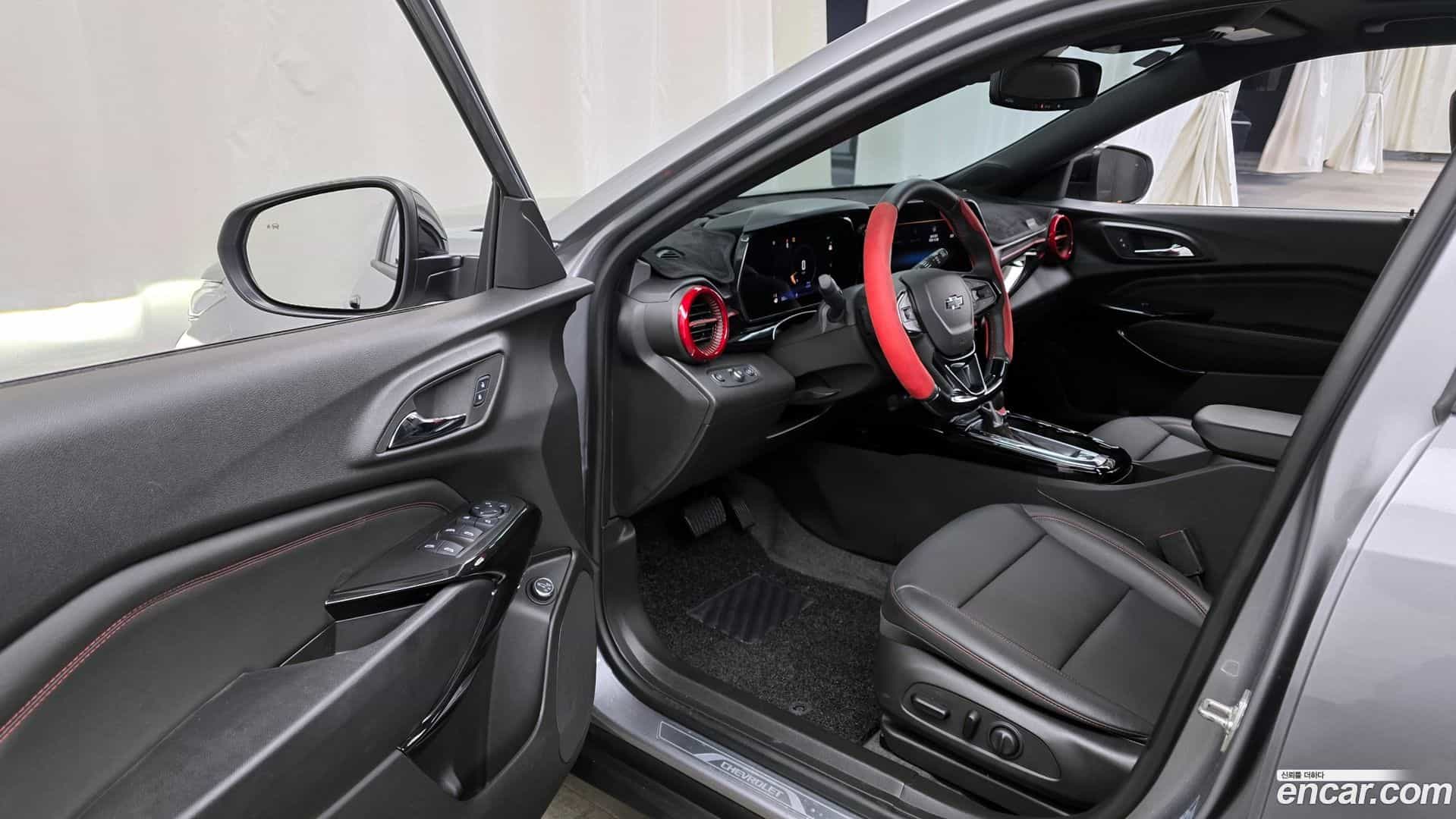 Trax Chevrolet 2024.8-INNER-010