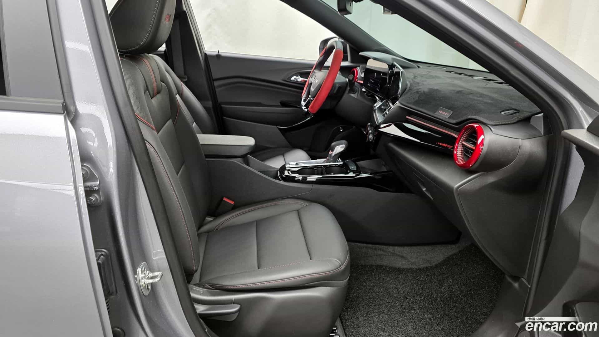 Trax Chevrolet 2024.8-OPTION-015