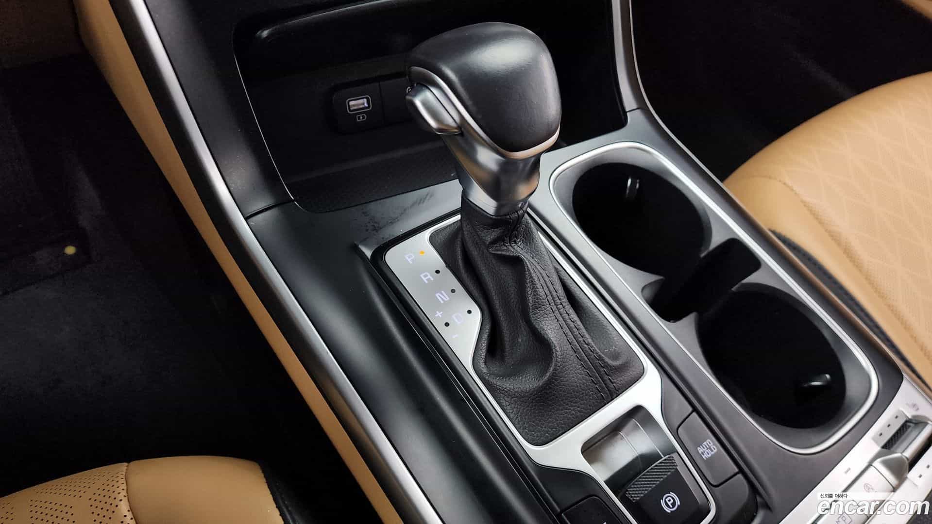 Canival Kia 2023.3-INNER-009