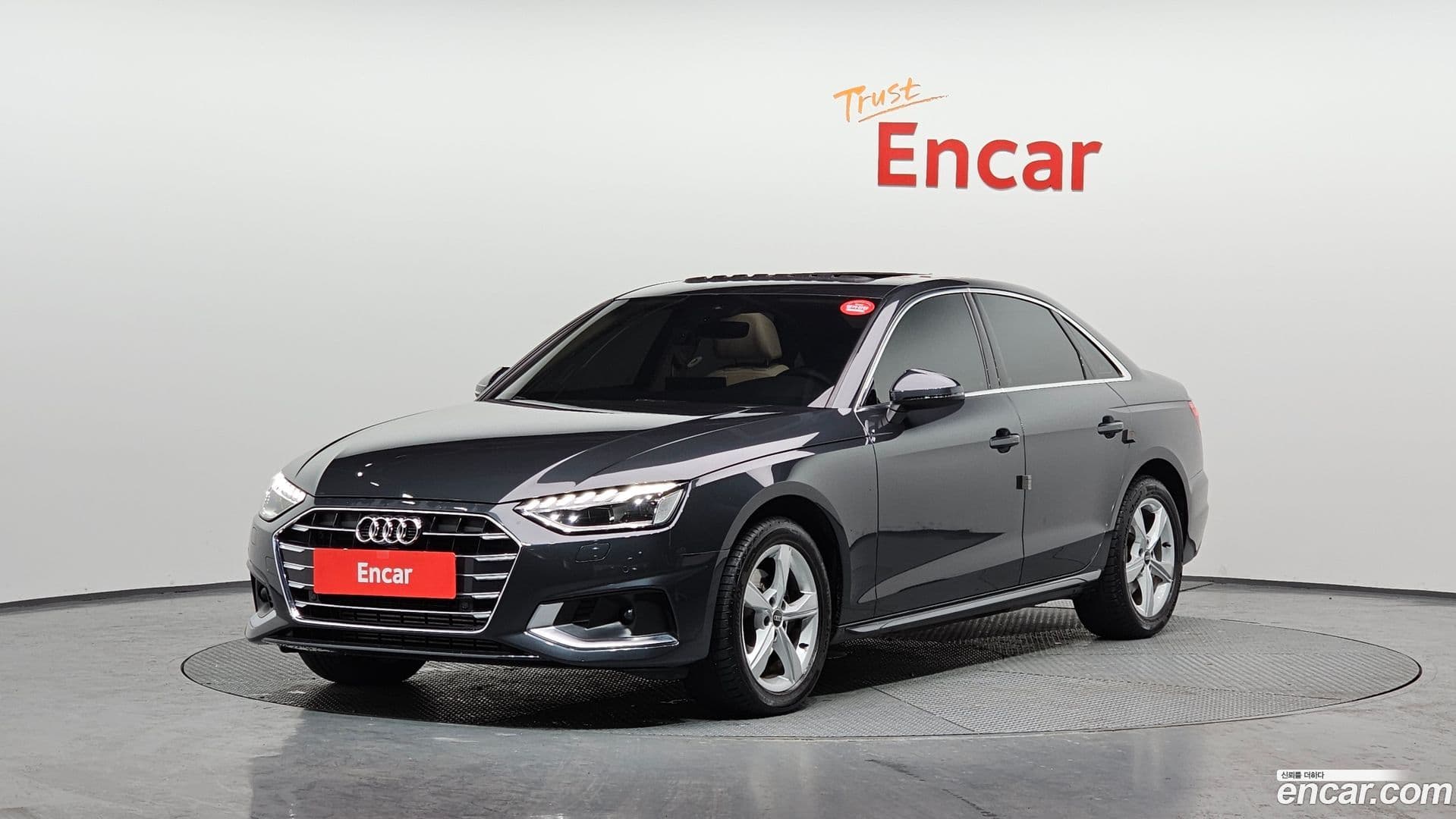 Main__Slider__Photo:A4 Audi 2021.10-0