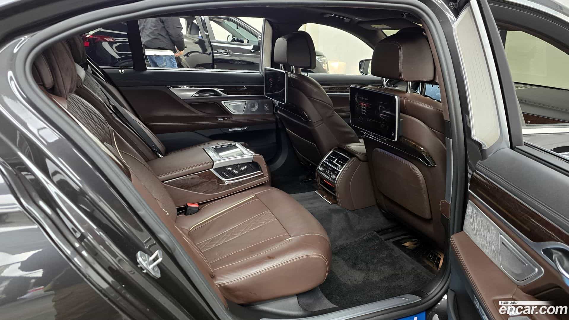 7-Series BMW 2016.11-OPTION-016