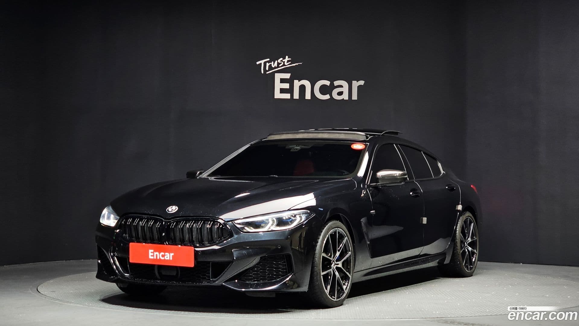 Main__Slider__Photo:8-Series BMW 2019.10-0