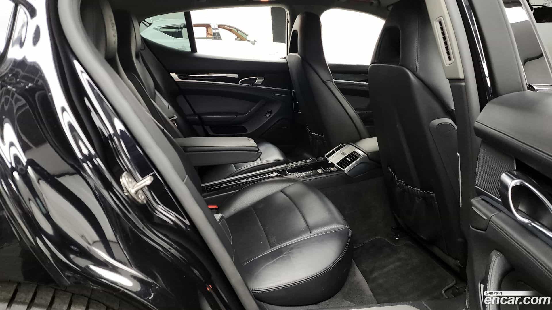Panamera Porsche 2015.7-OPTION-016