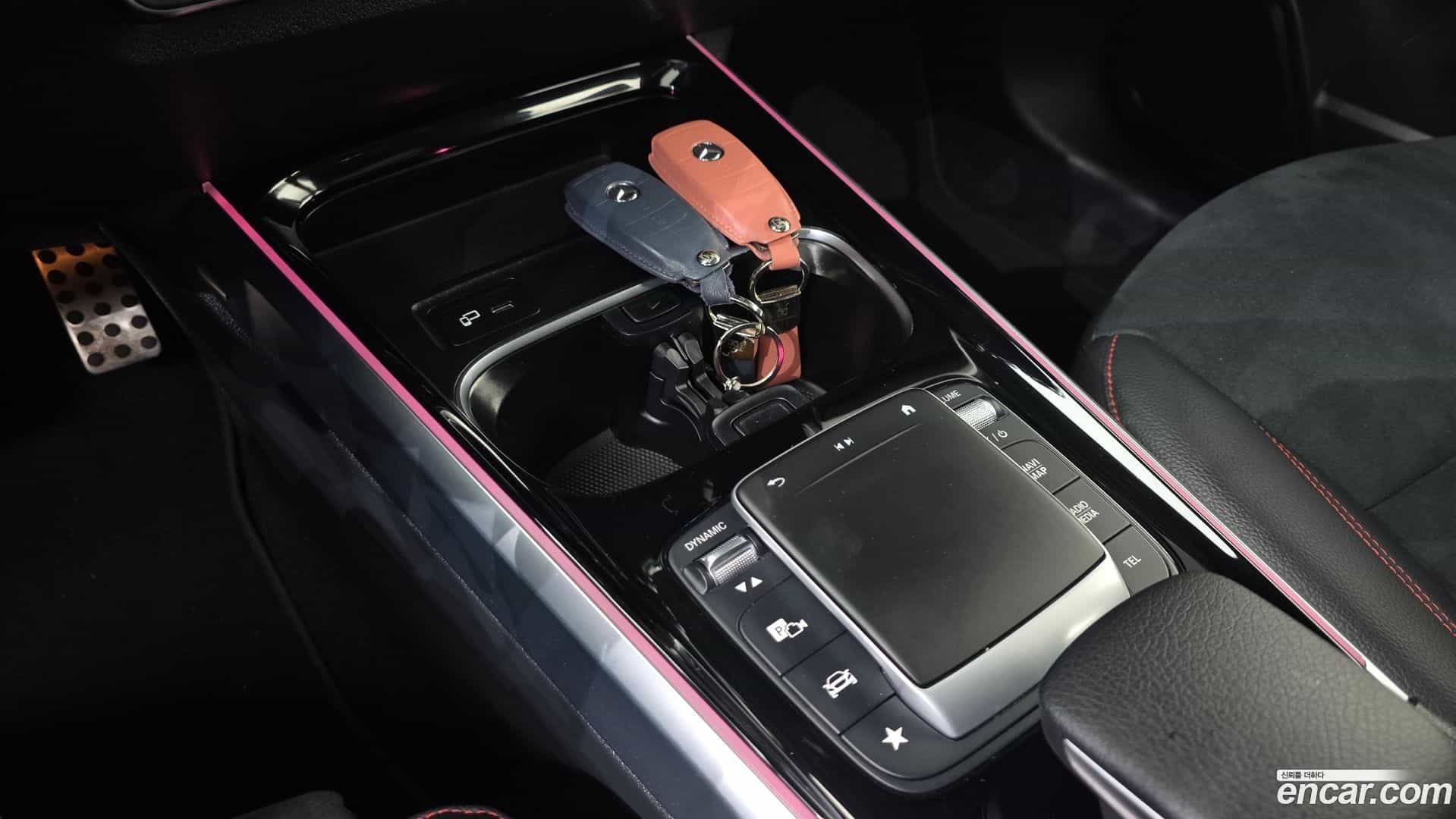 GLB-Class Mercedes-Benz 2022.3-OPTION-020