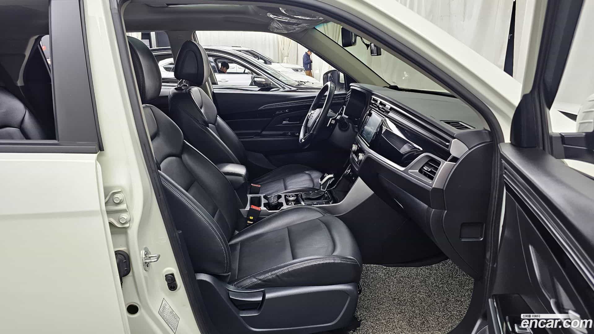 KORANDO KG Mobility 2021.9-OPTION-015