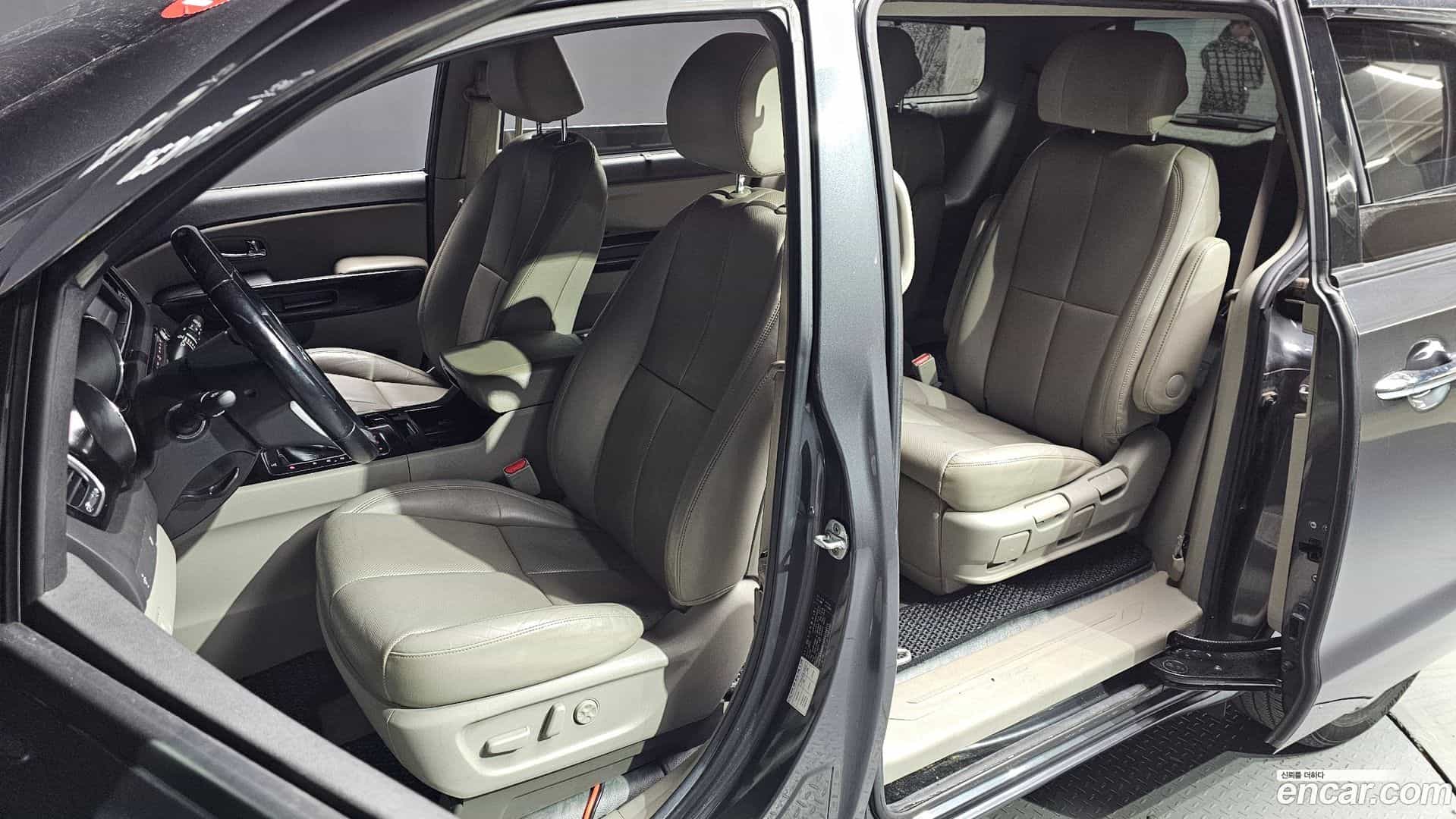 Canival Kia 2015.10-INNER-010
