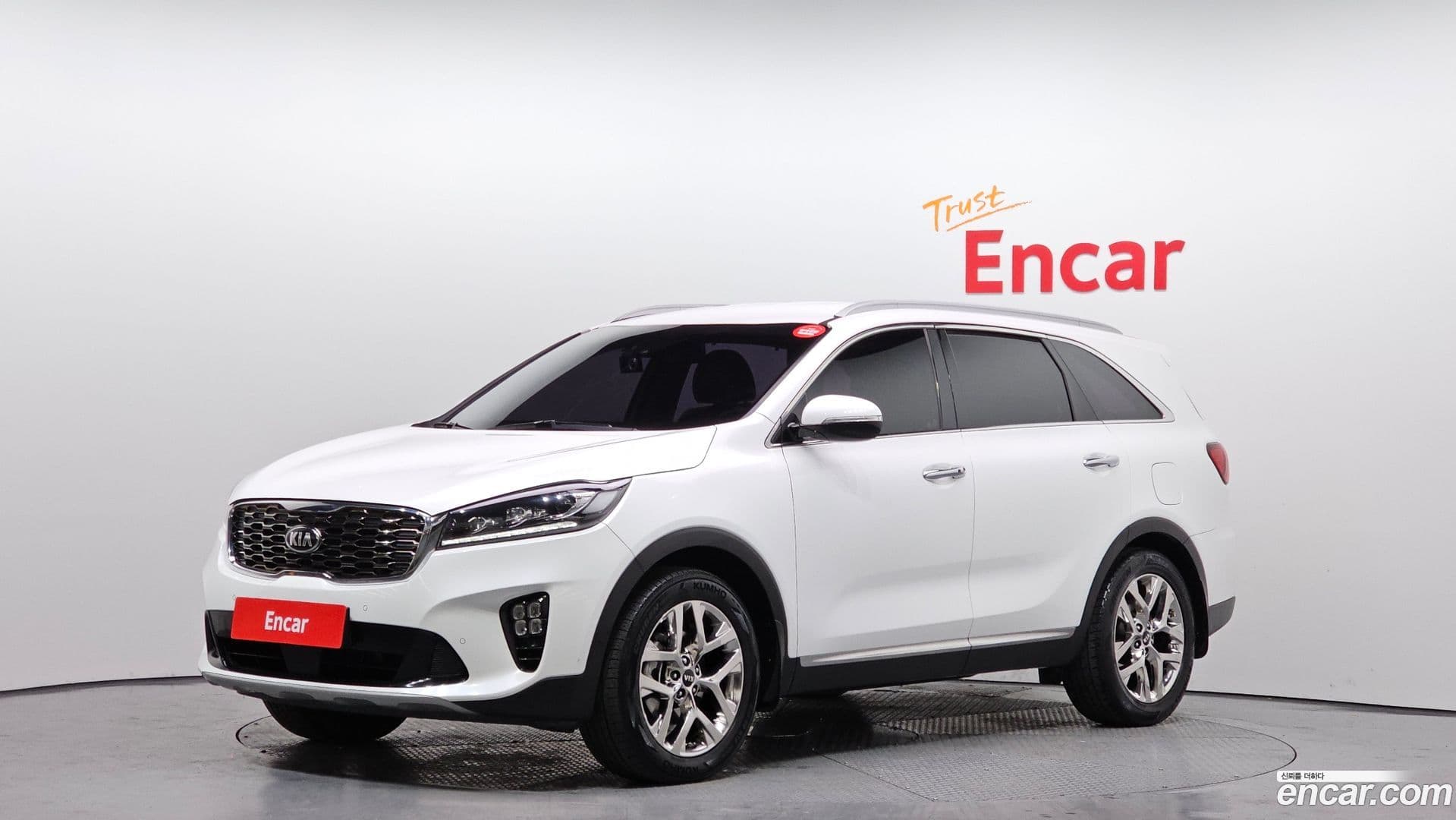 Main__Slider__Photo:Sorento Kia 2019.8-0