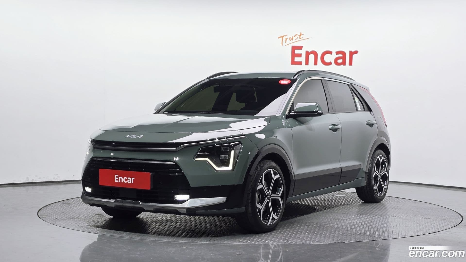 Main__Slider__Photo:Niro Kia 2022.10-0