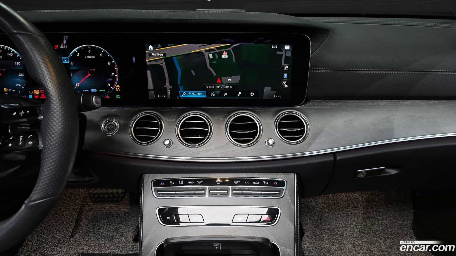 E-Class Mercedes-Benz 2022.5-OPTION-018