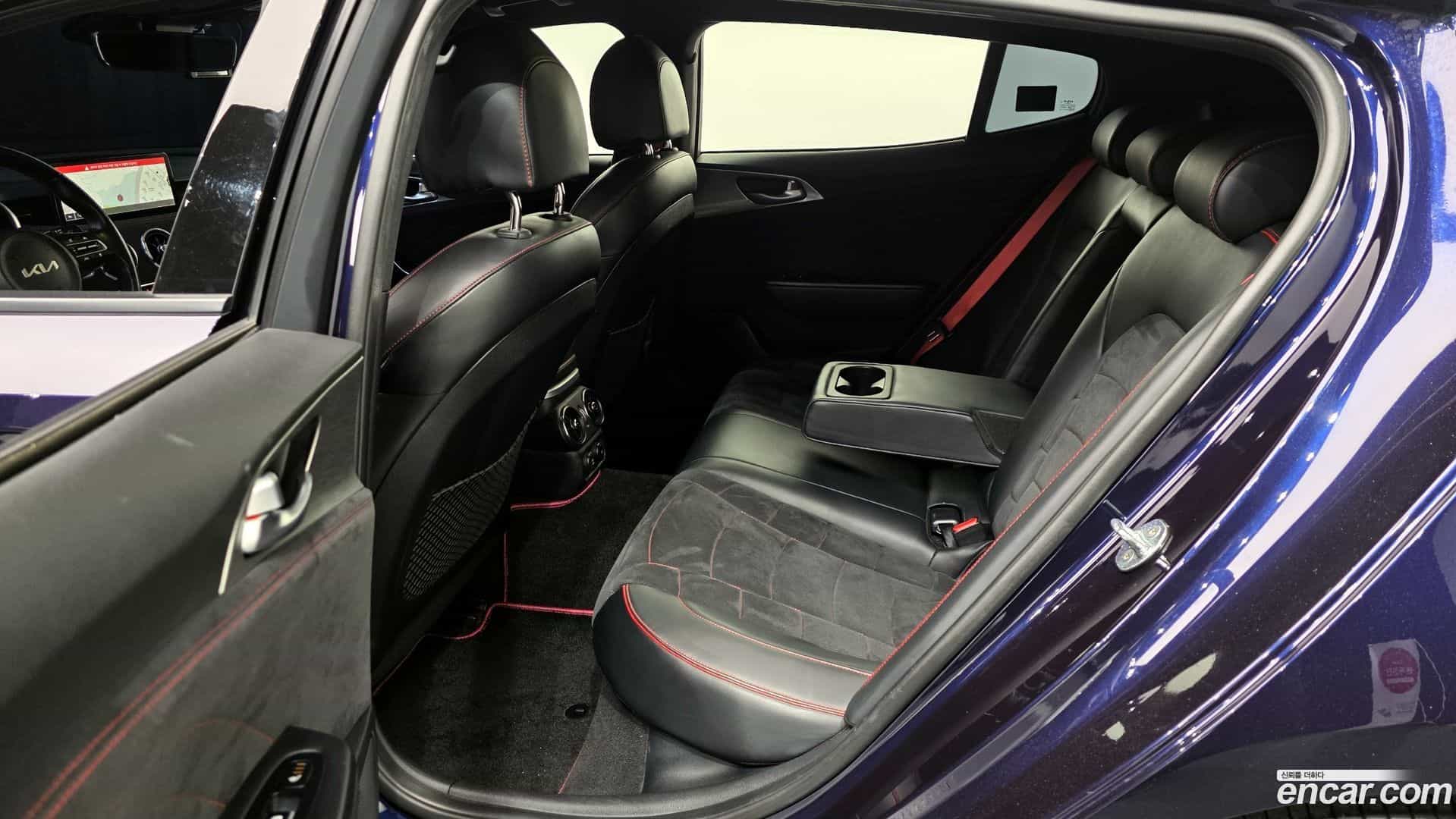 Stinger Kia 2021.11-OPTION-024
