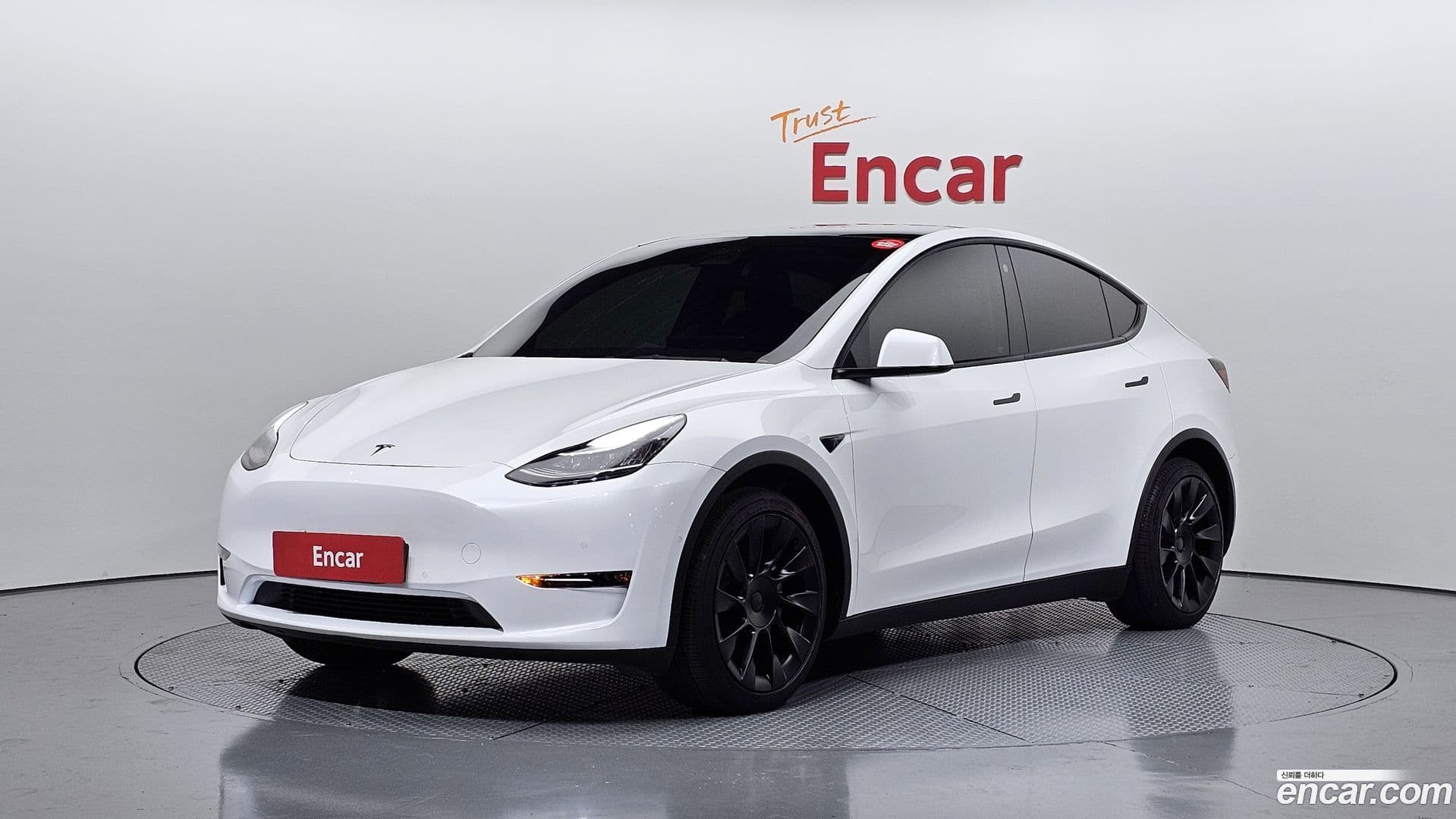Main__Slider__Photo:Model Y Tesla 2021.4-0