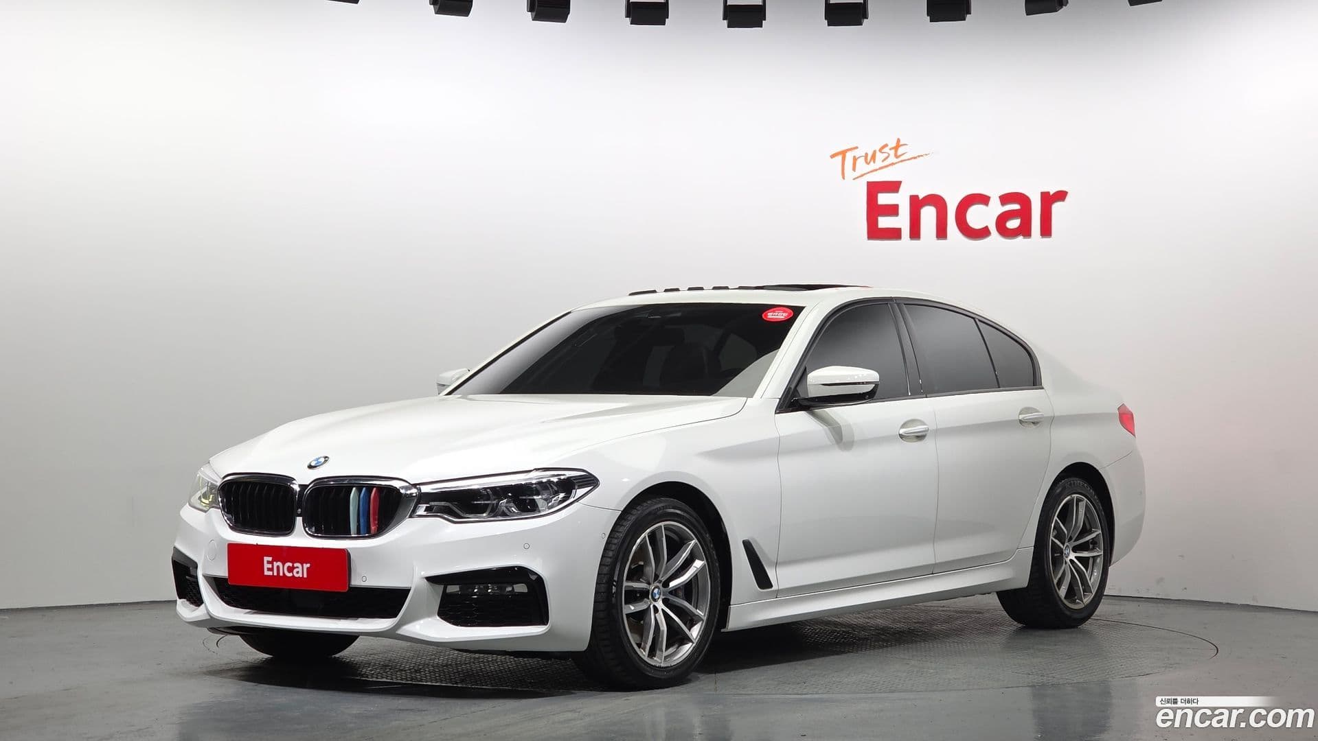 Main__Slider__Photo:5-Series BMW 2017.1-0