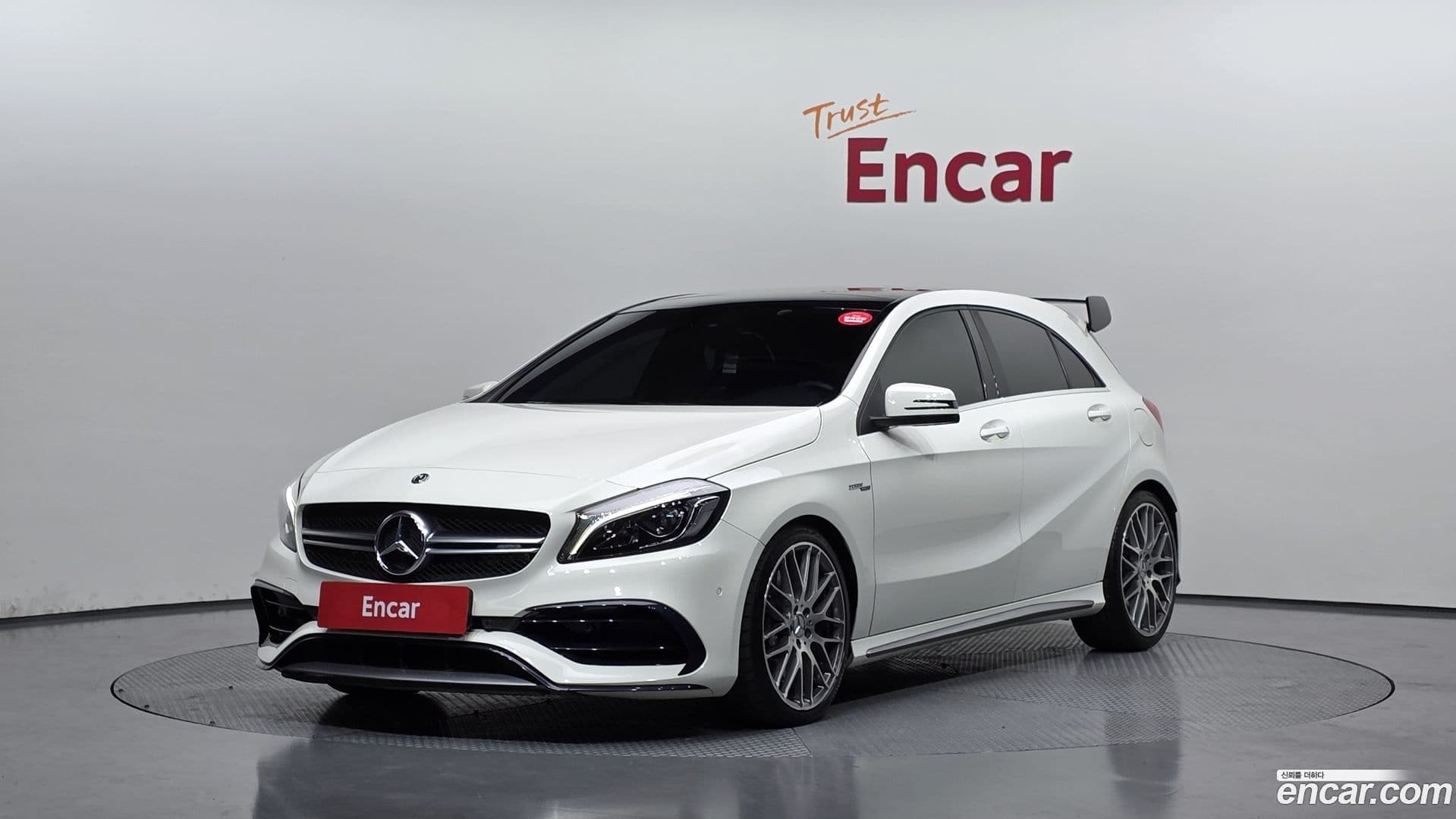 Main__Slider__Photo:A-Class Mercedes-Benz 2018.6-0