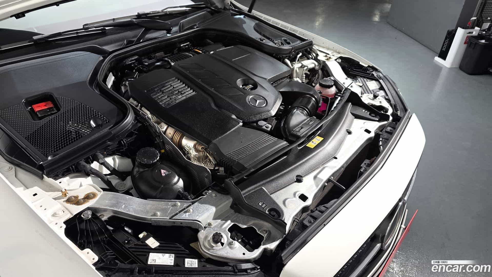 E-Class Mercedes-Benz 2023.11-INNER-006