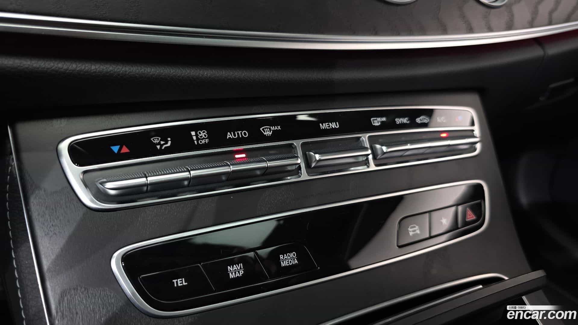 E-Class Mercedes-Benz 2023.11-OPTION-020